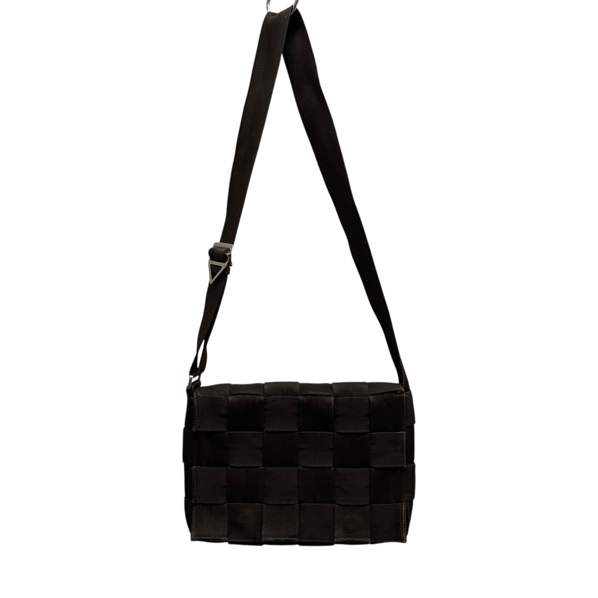 Bottega Veneta ブラック ショルダーバッグ BOTTEGA VENETA(ボッテガヴェネタ) イントレチャートショルダー