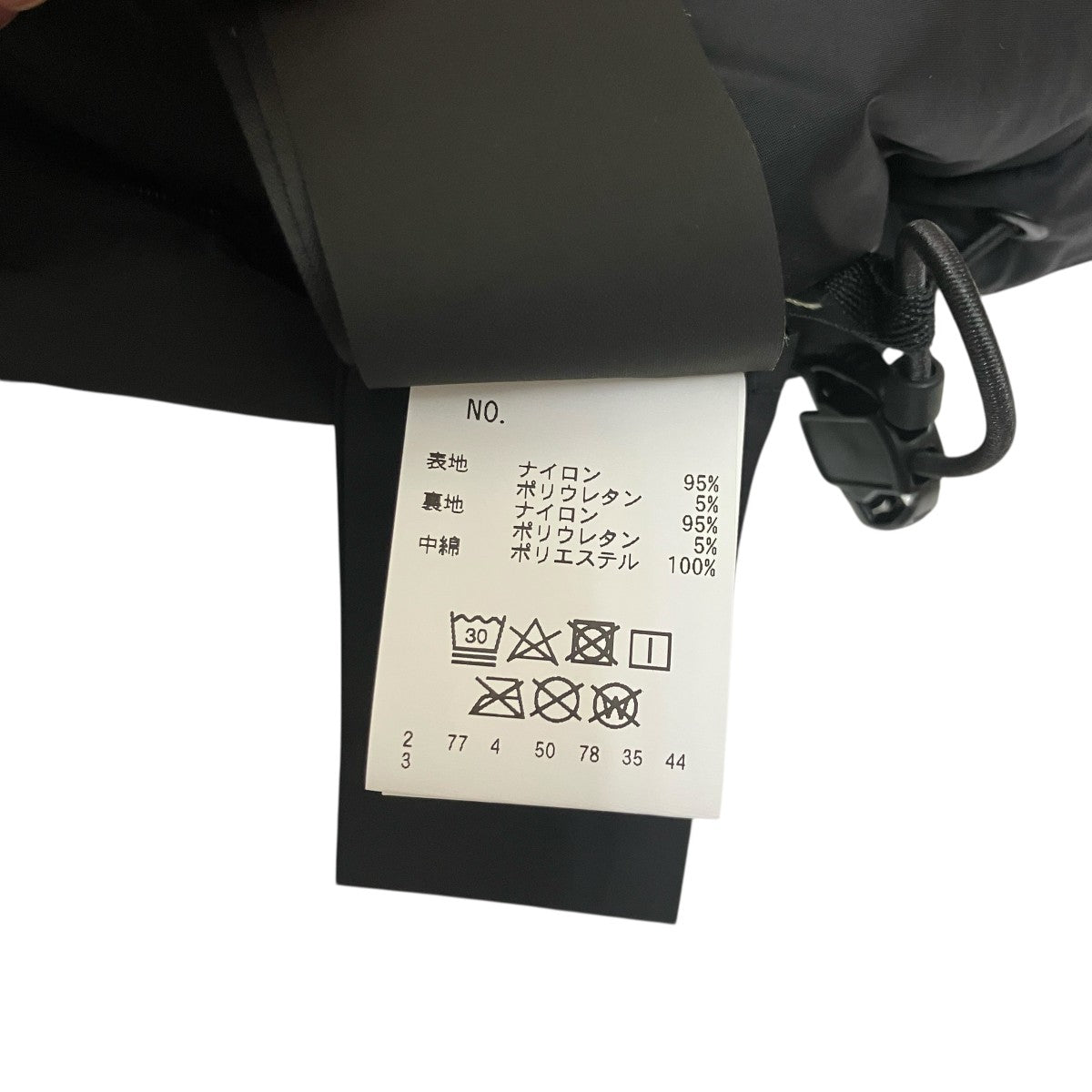 INSULATED STRETCHY JACKET中綿ブルゾン