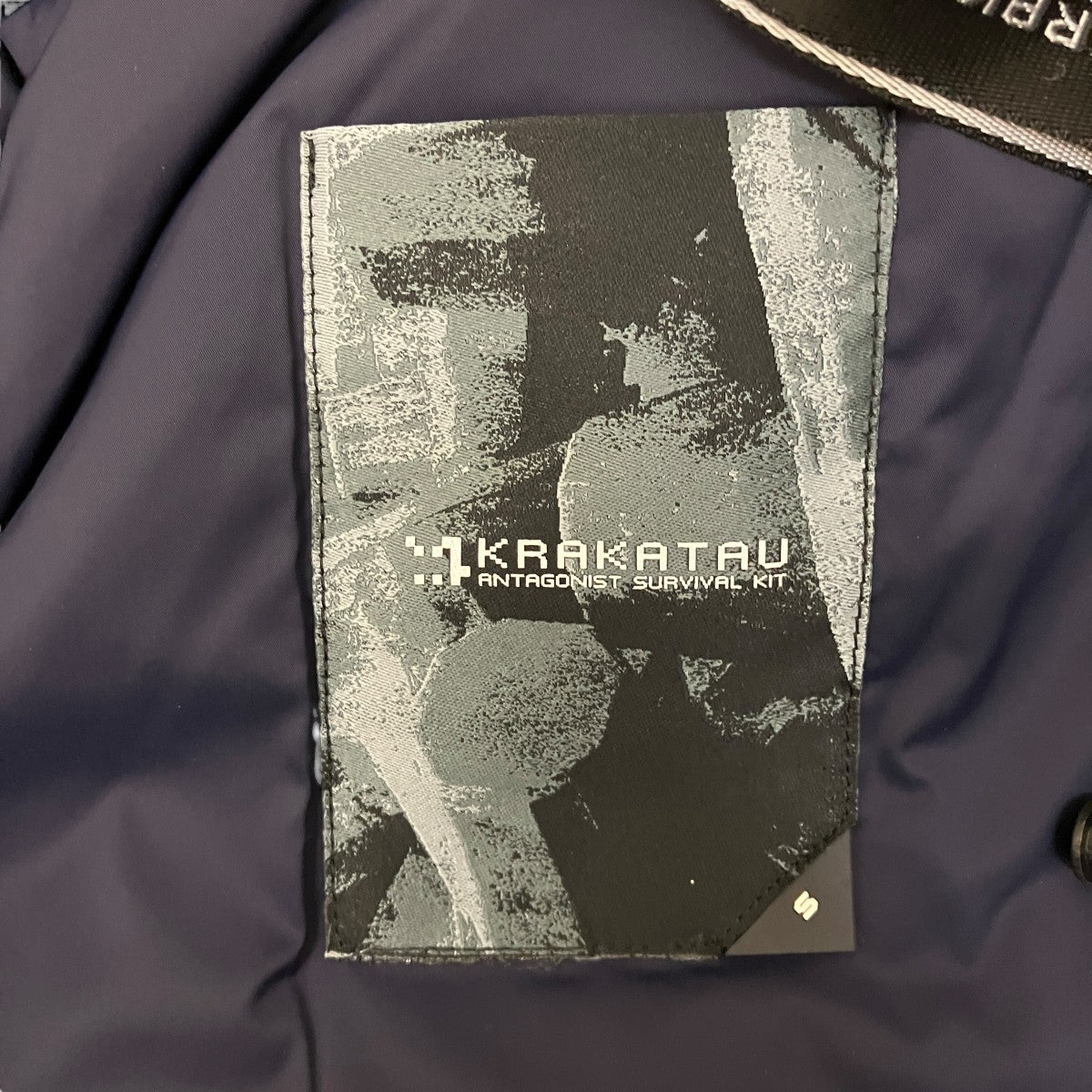 INSULATED STRETCHY JACKETブルゾン