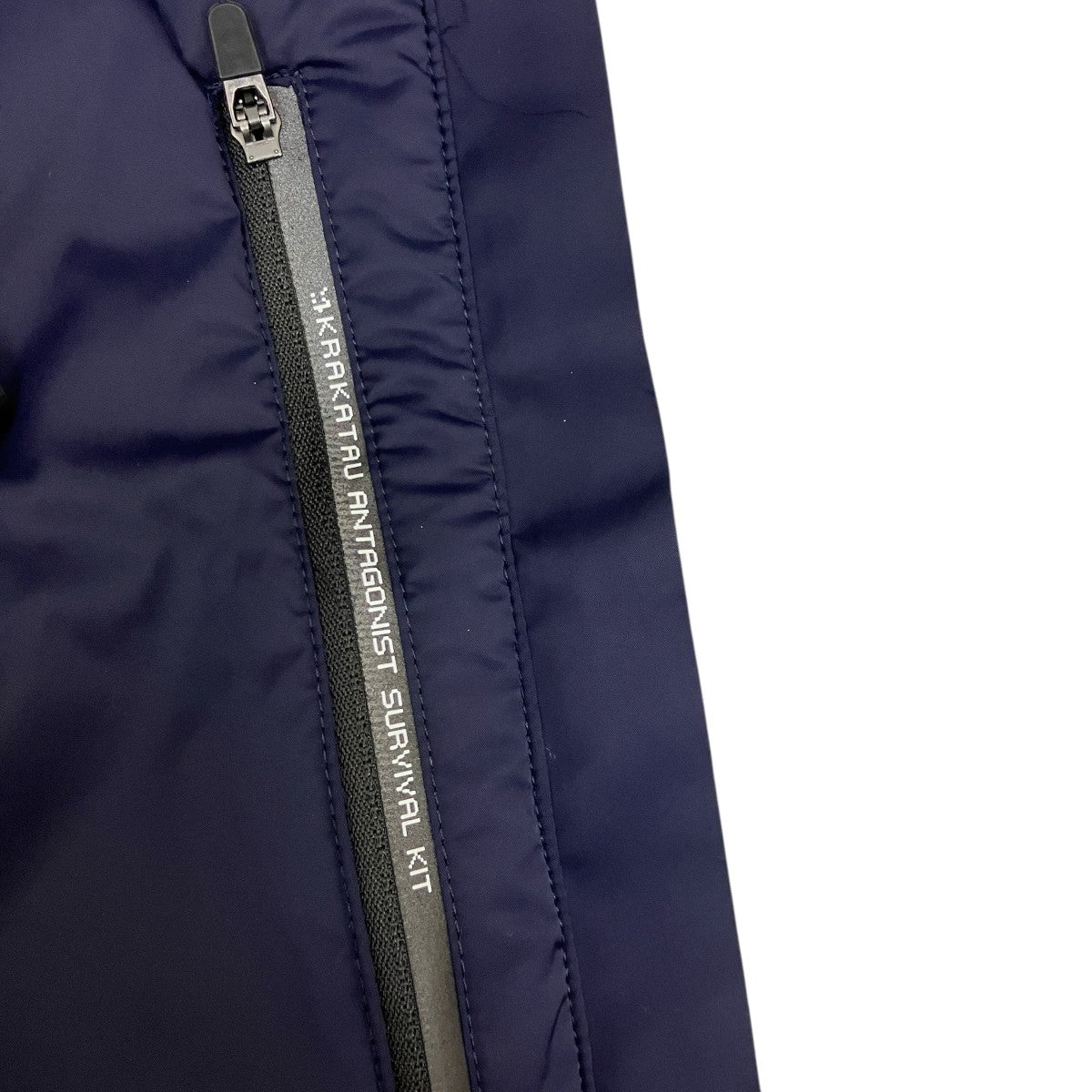 INSULATED STRETCHY JACKETブルゾン