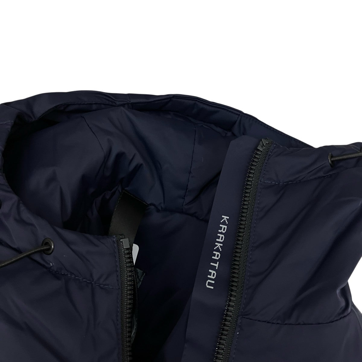 INSULATED STRETCHY JACKETブルゾン