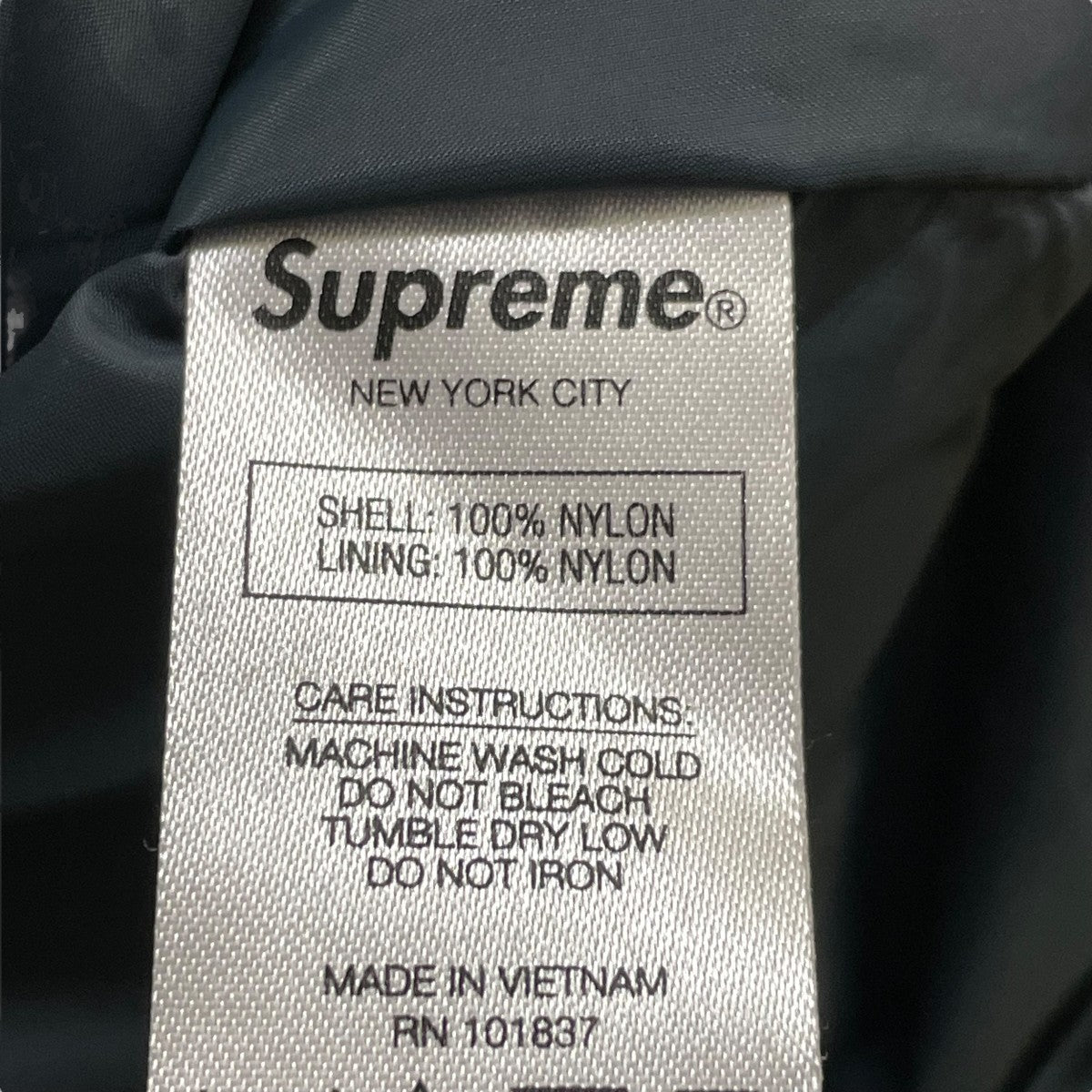 Supreme(シュプリーム) 19SSGORE-TEX Court Jacketナイロン
