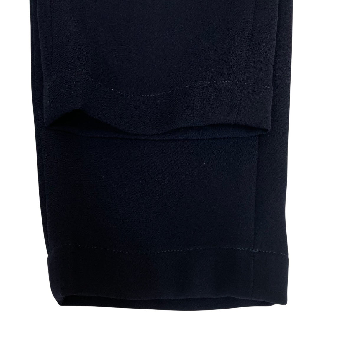 ボーダーズアットバルコニー　ネイビー テーパードパンツ TAPERED PANTS | BORDERS at BALCONY 公式サイト丨CLASS BORDER