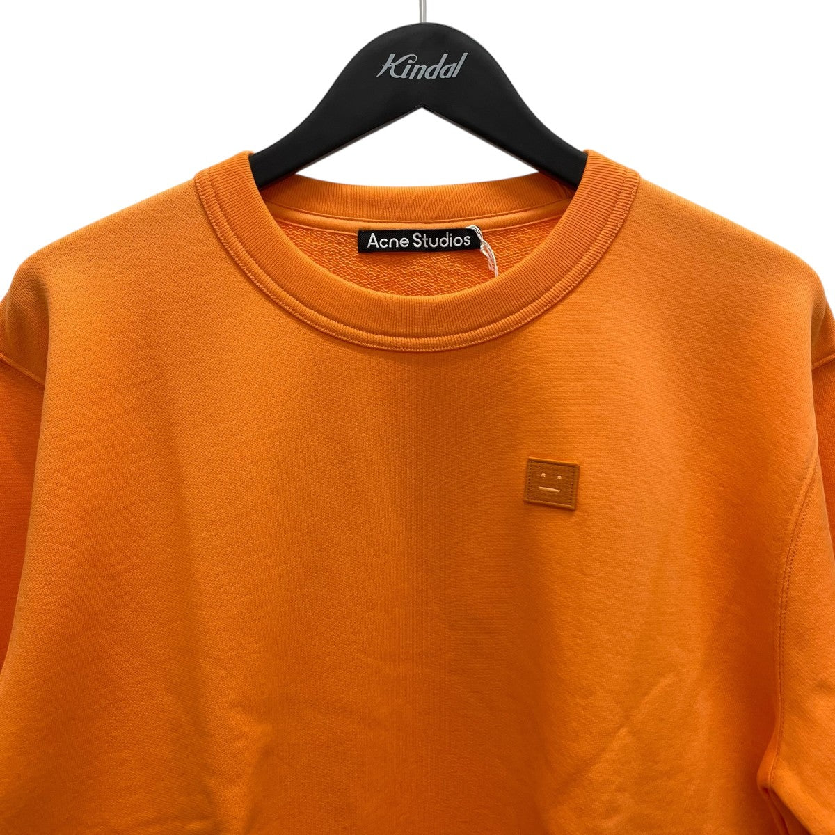 Acne Studios リバースラベルスウェットトレーナー Acne Studios Logo Rib Sweatshirt in Black | FWRD
