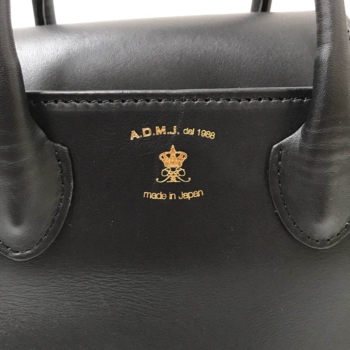 専用品A.D.M.J サフィアーノ ブラック クリスタルガラス ハンドバッグ 良品】A.D.M.J サフィアーノ ブラック クリスタルガラス ハンドバッグ