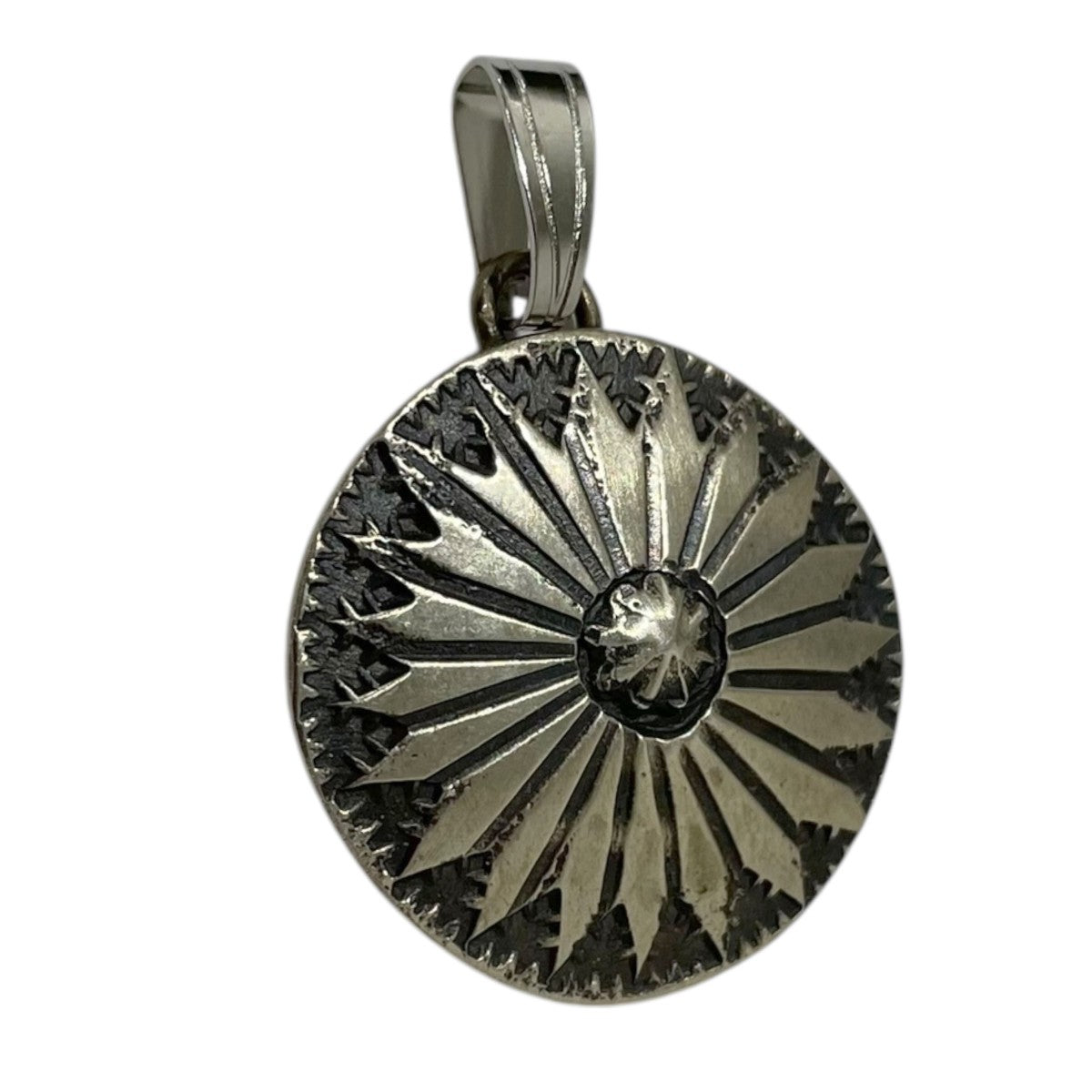 ペンダントトップ Vintageaporo concho stamped necklace w c．1940