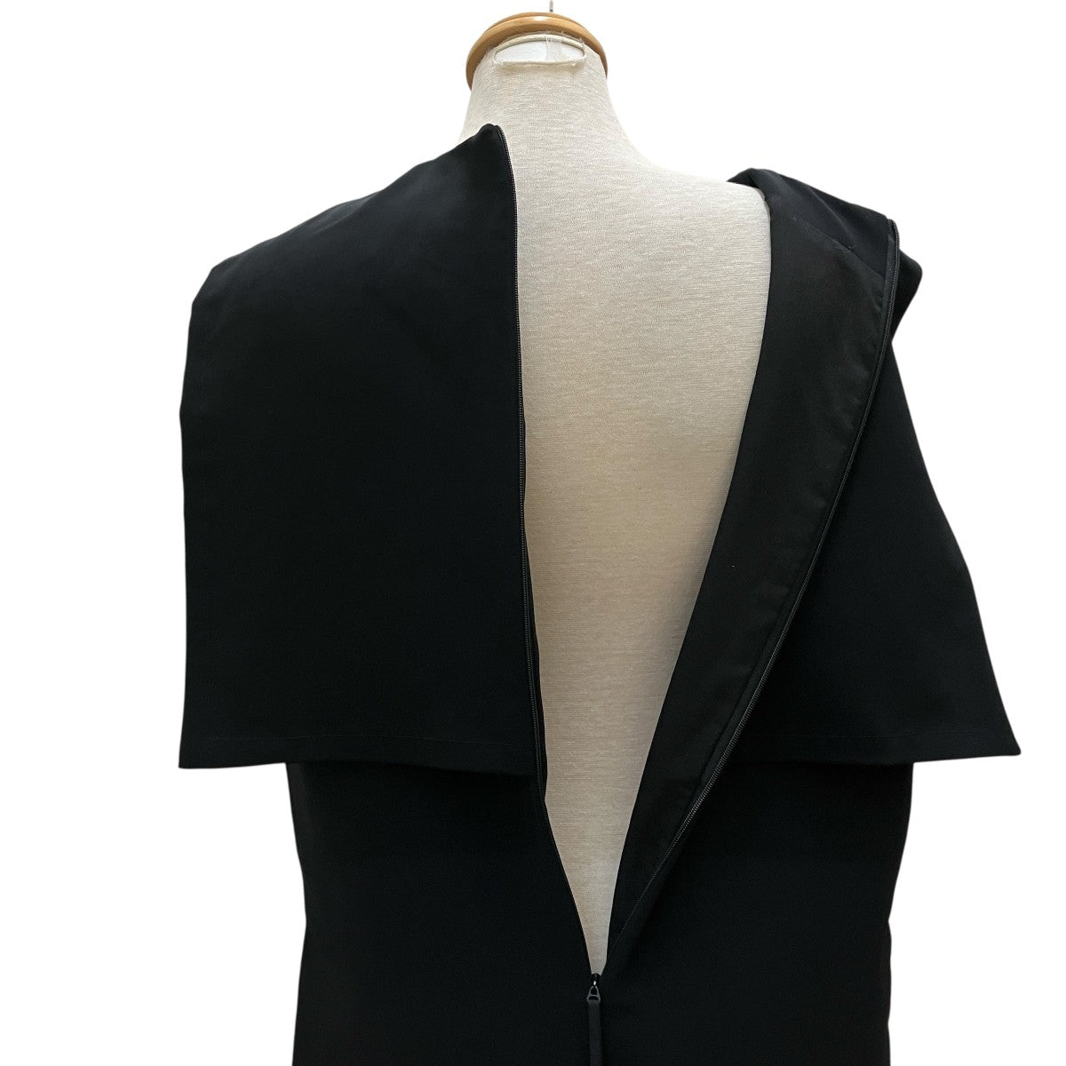 HYKE SOALON SLEEVELESS JUMPSUITオールインワン232-16185 古着・中古-4枚目のアイテム画像