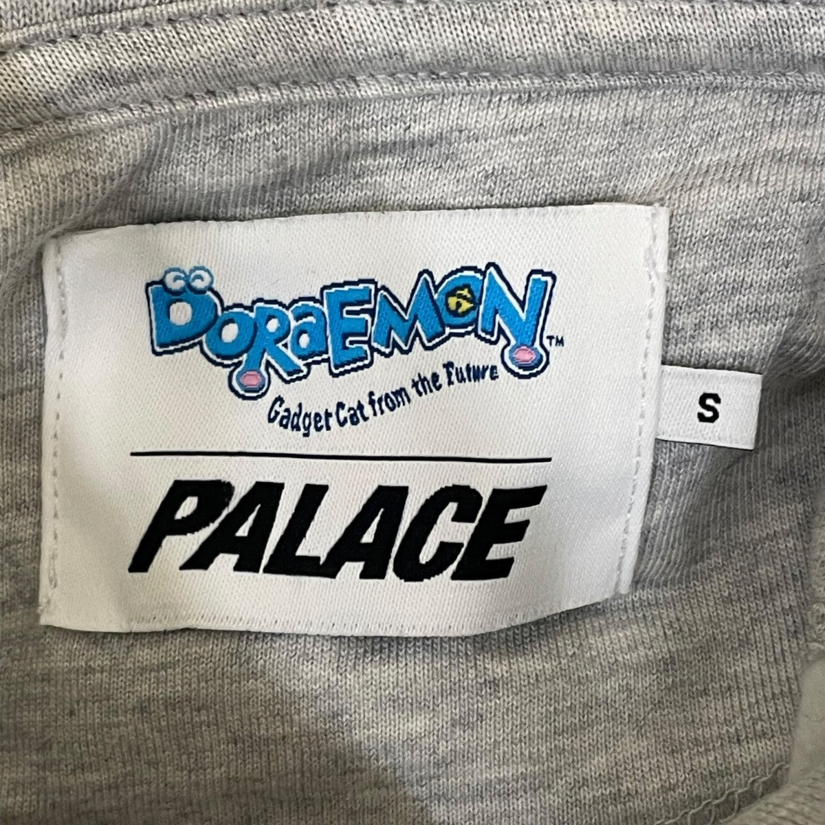 PALACE(パレス) DORAEMON HOODドラえもん プルオーバーフーディ グレー