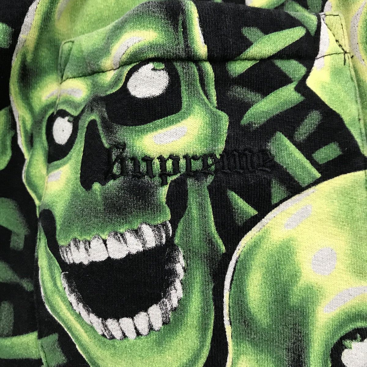 Supreme(シュプリーム) SKULL PILE SWEATSHORTハーフパンツ ブラック