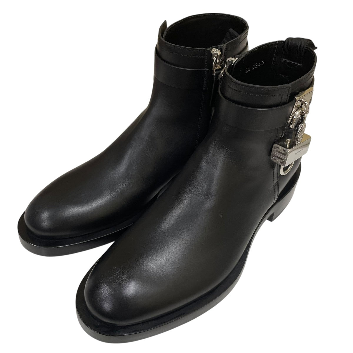 GIVENCHY パドロック アンクル ブーツBH6031H0VL 古着・中古-1枚目のアイテム画像