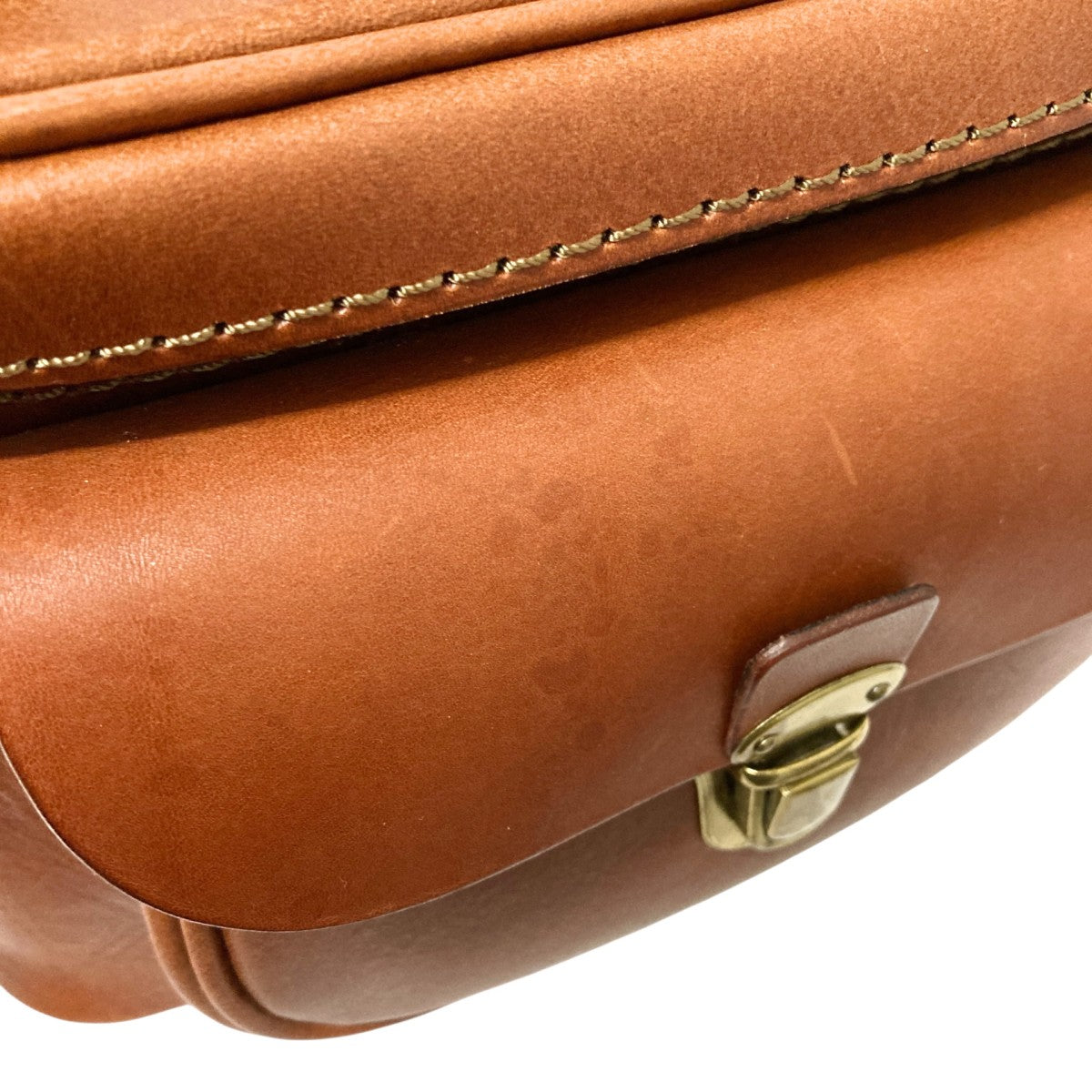 Herz(ヘルツ) レザーショルダーバッグ ブラウン｜【公式】カインドオル