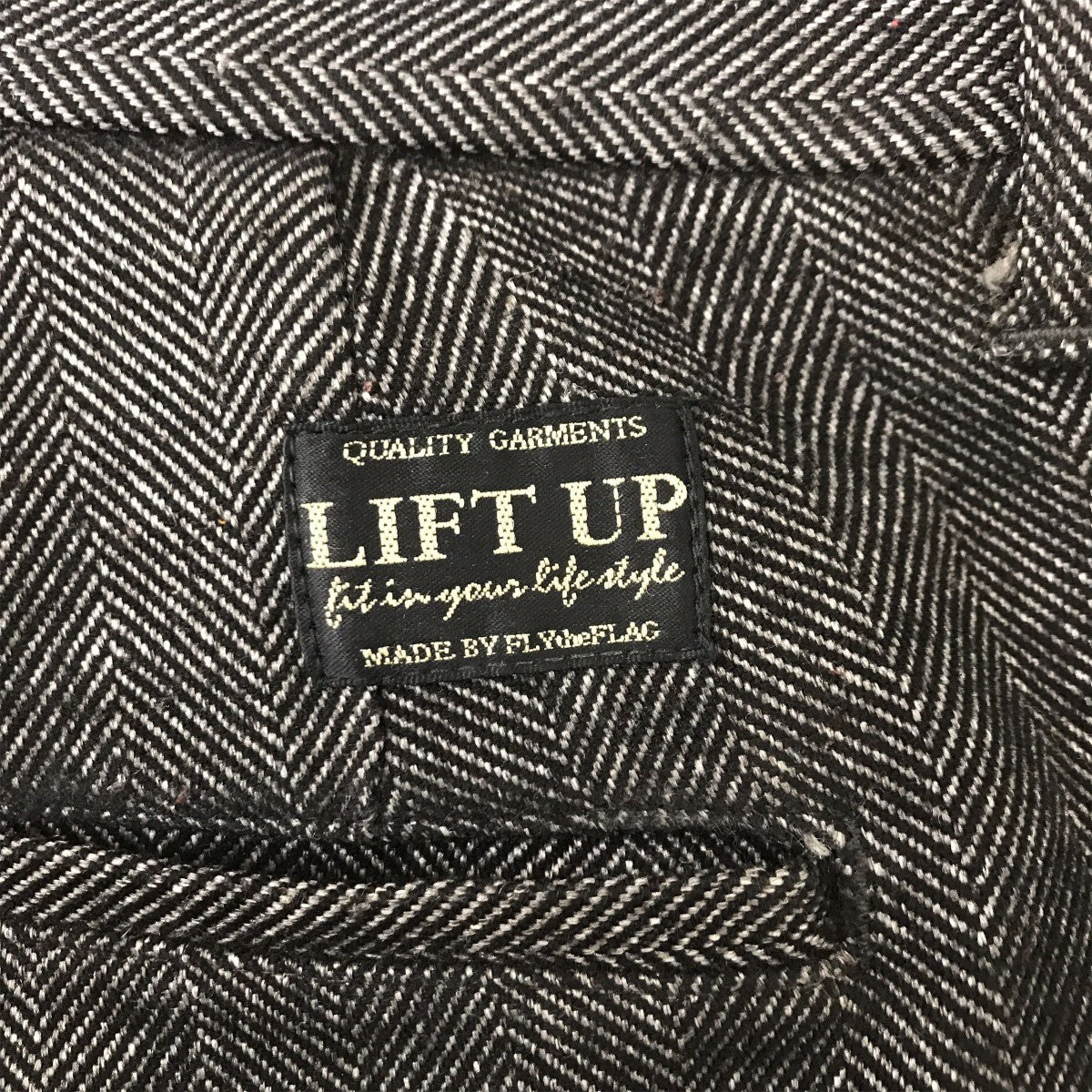 LIFT UPパンツ