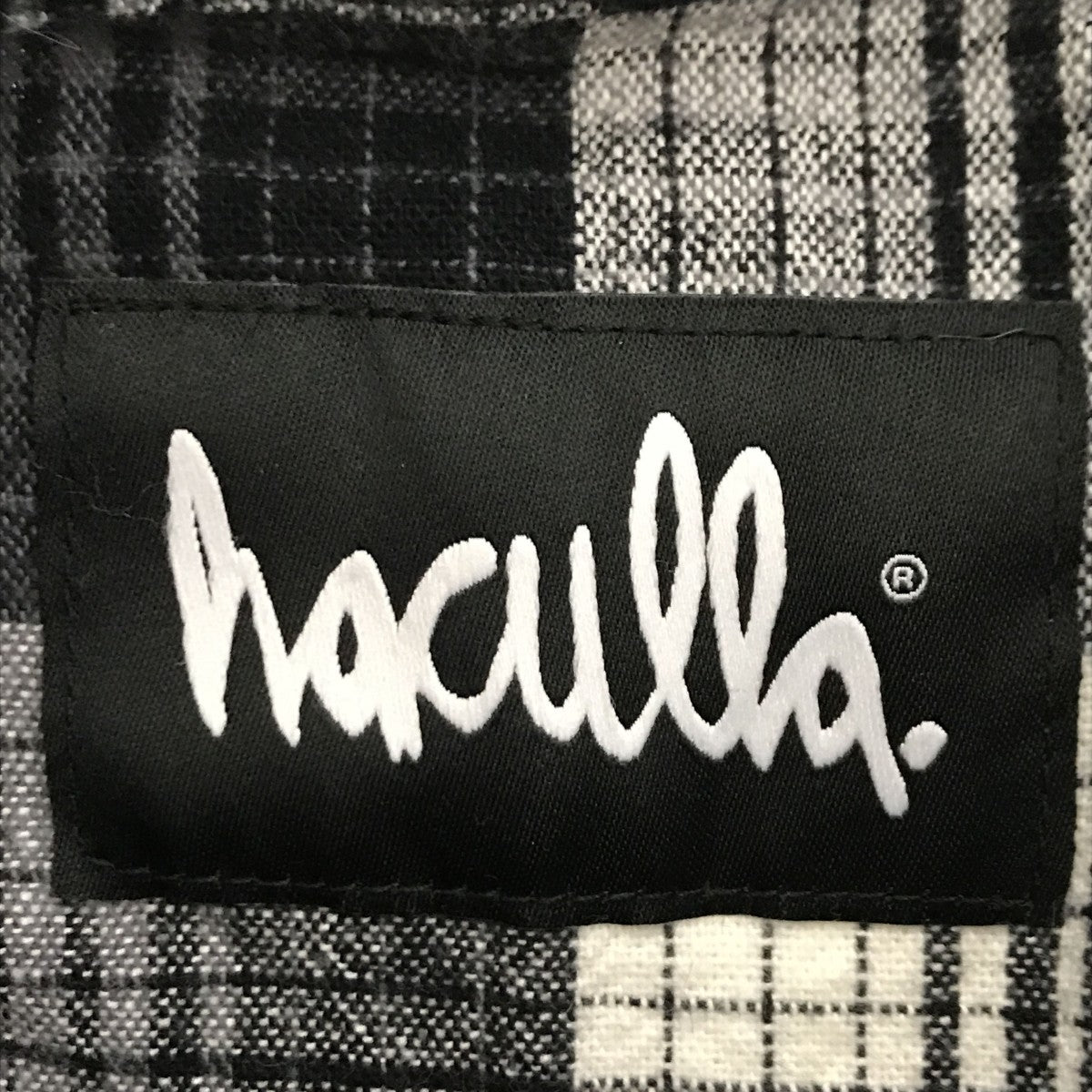 チェックシャツ