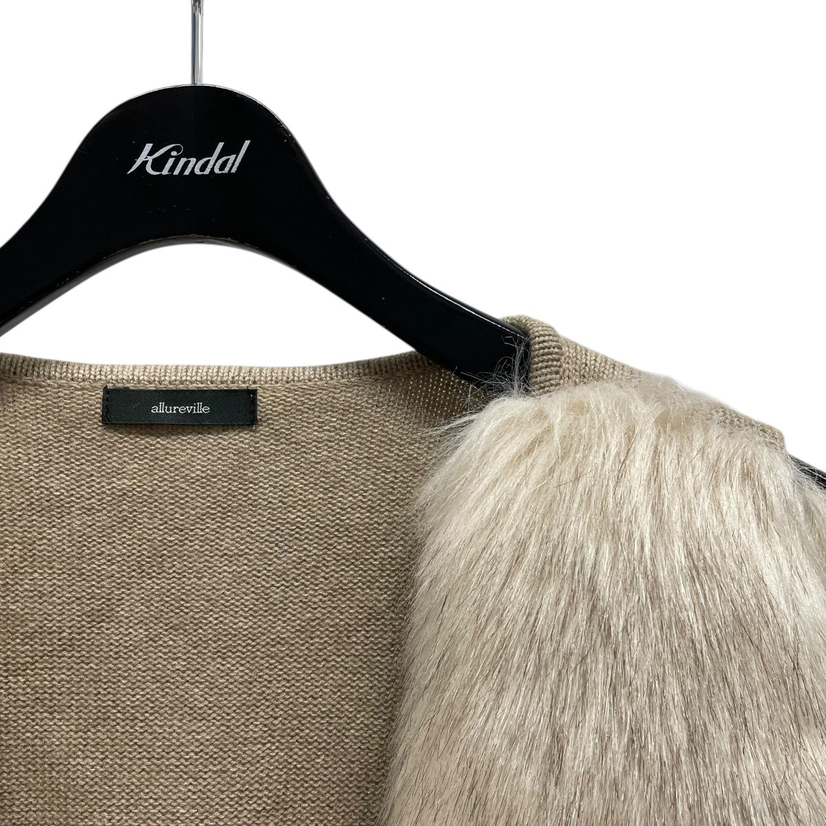 お値下げ中　allureville ベージュファーベスト Mサイズ allureville(アルアバイル) ニットファーベスト202220-16-240-11-020