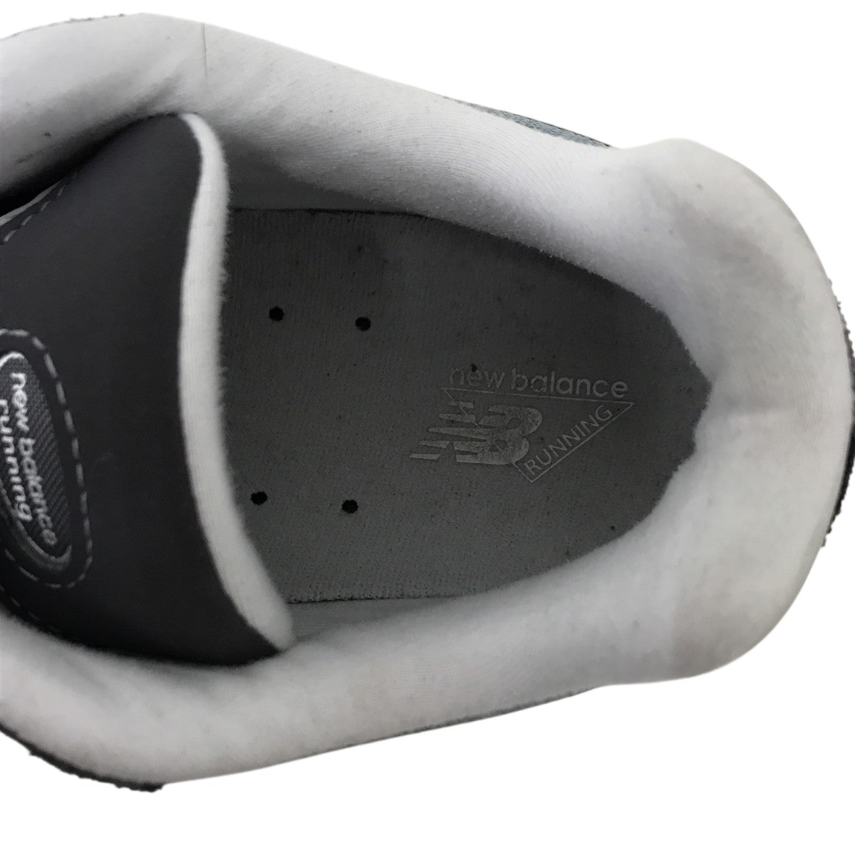 スニーカーM2002RFB