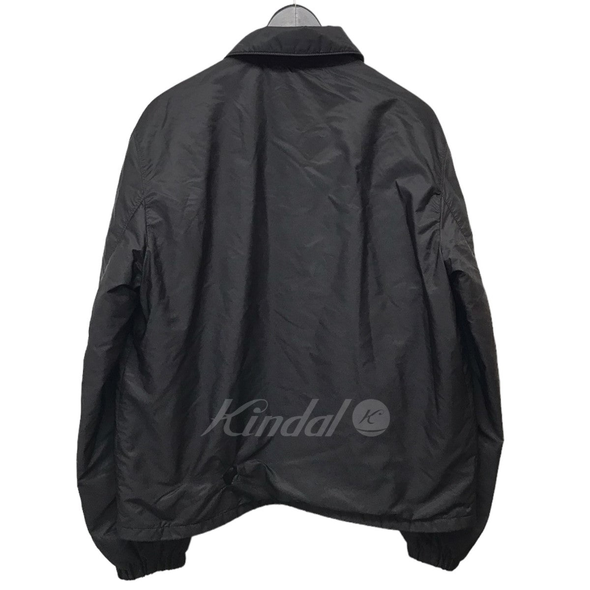 PRADA RE-NYLONロゴプレートパファージャケット の古着・中古アイテム