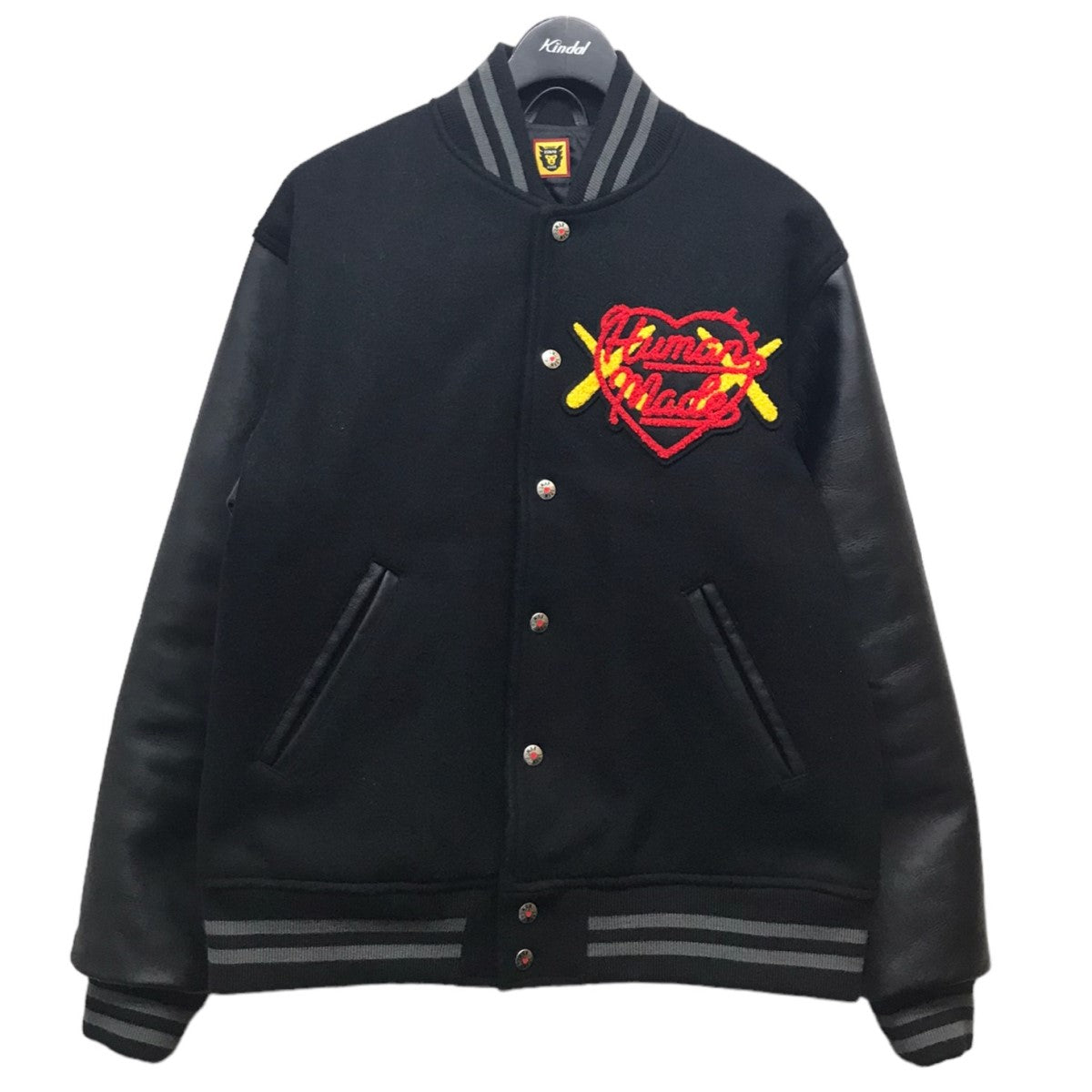 Human MADE×KAWS(ヒューマンメイド×カウズ) 「VARSITY Jacket #2」バーシティジャケット スタジャン ブラック サイズ:M メンズ ジャケット・ブルゾン 中古・古着