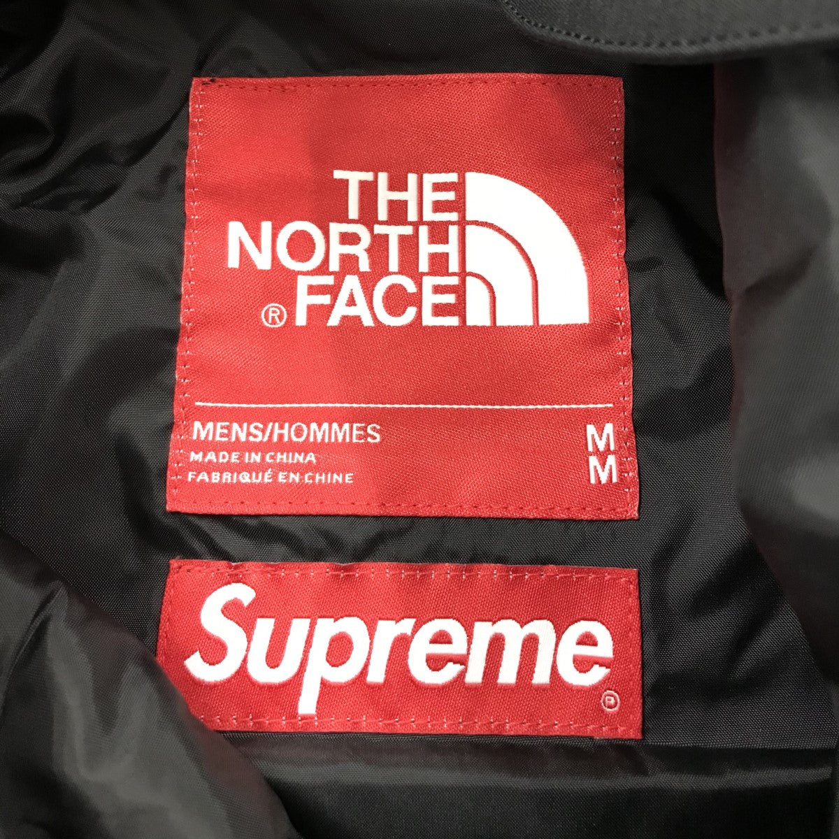 Supreme×THE NORTH FACE 古着・中古 シュプリーム×ザノースフェイスの17SS 「Trans Antarctica Expedition Pullover GORE-TEX」 トランスアンタークティカエクスペディションプルオーバージャケット NP017011です。