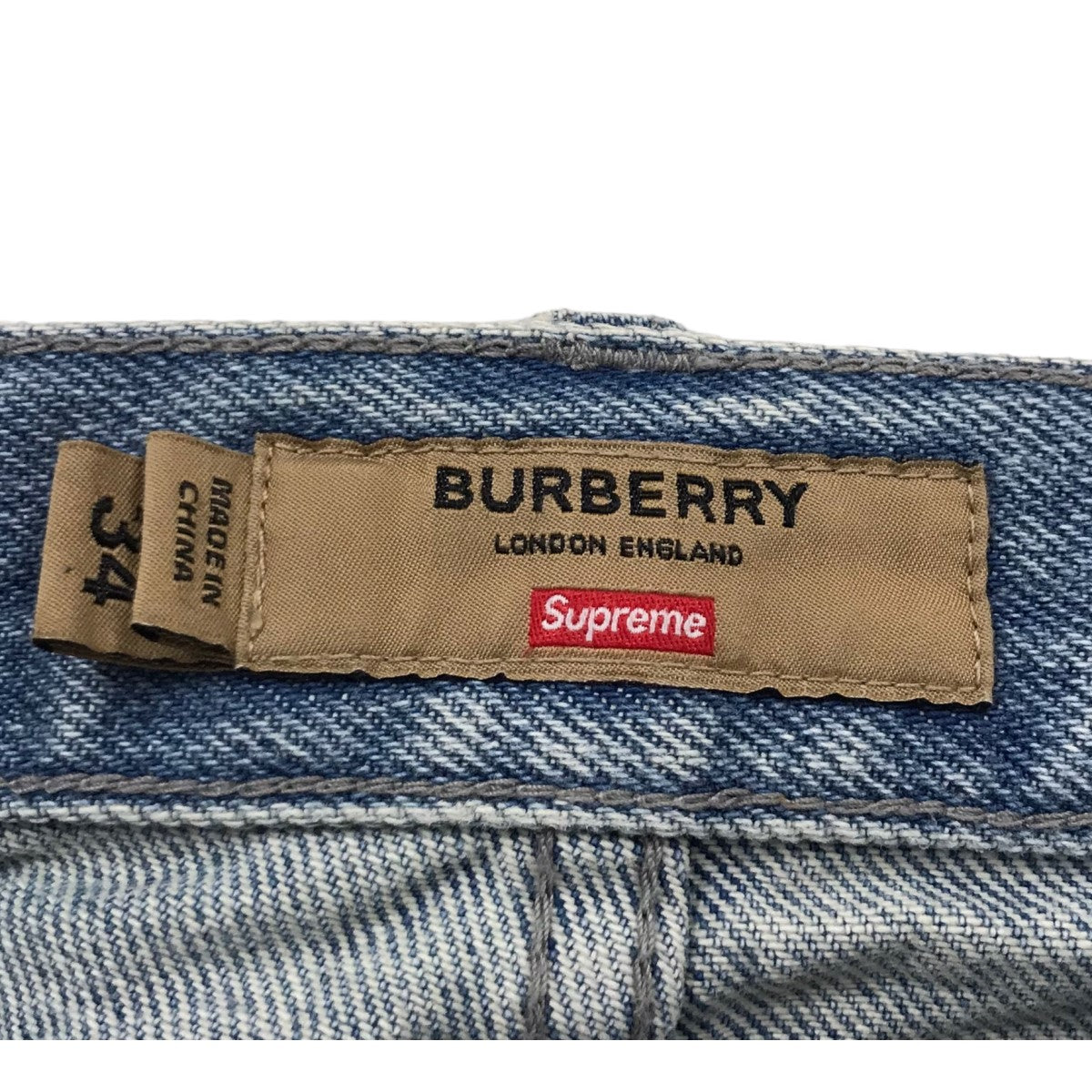 Supreme×BURBERRY 22SS「Regular Jean」レギュラージーンズ デニムパンツ ウォッシュドブルー サイズ  34｜【公式】カインドオルオンライン ブランド古着・中古通販【kindal】