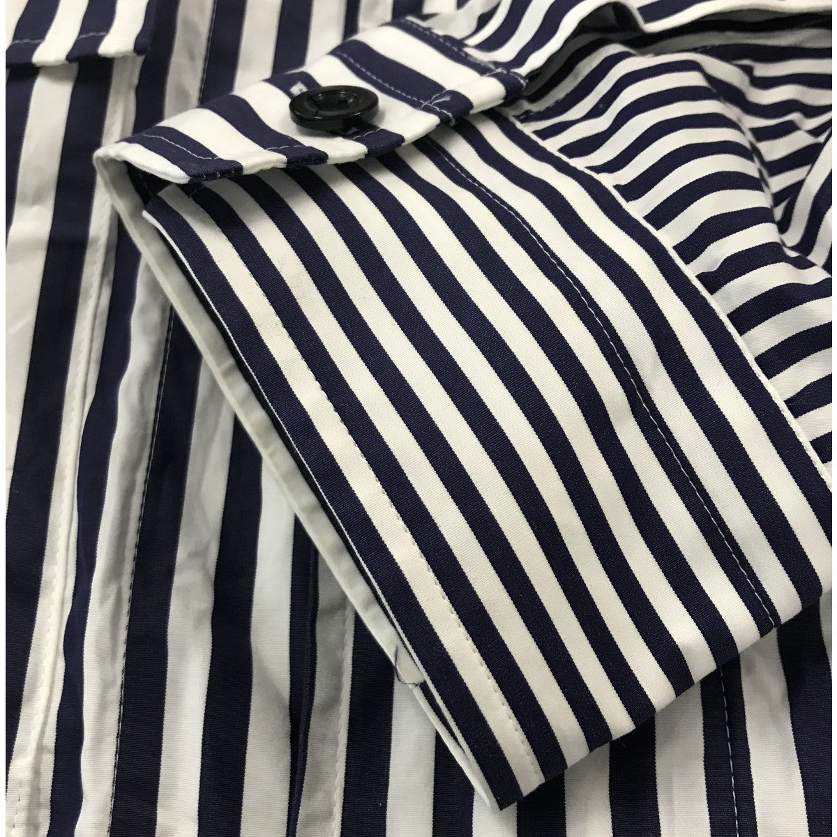 sacai×THOMAS MASON 23SS「Thomas Mason Cotton Poplin L S  Shirt」ストライプコットンポプリンシャツ 23-03038M ホワイト×ネイビー サイズ 4｜【公式】カインドオルオンライン  ブランド古着・中古通販【kindal】