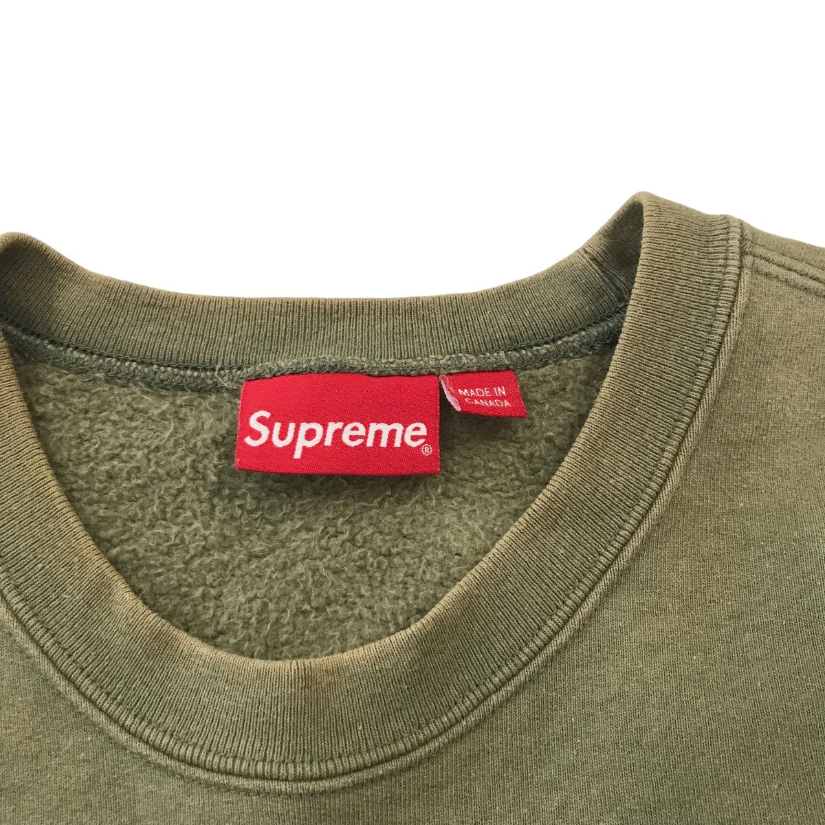 Supreme(シュプリーム) 「Small Box Crewneck」スモールBOXロゴスウェットトレーナー オリーブ サイズ  L｜【公式】カインドオルオンライン ブランド古着・中古通販【kindal】