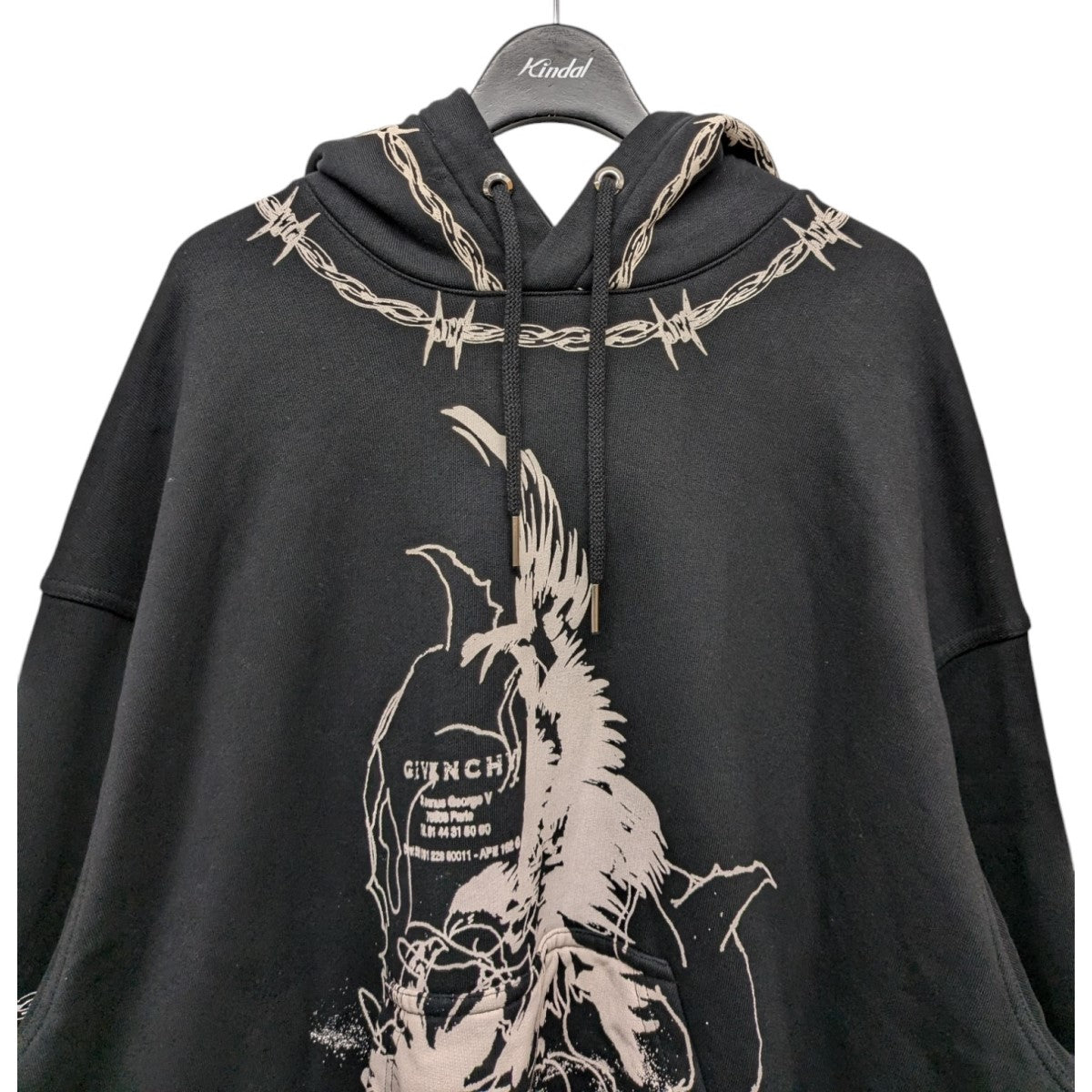 ジバンシィの21AW「GOTHIC OVERSIZED Hoodie」ゴシックプルオーバーパーカーです。 GIVENCHY 古着・中古 トップス アイテム