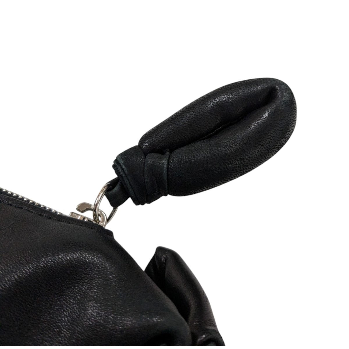 ルメールの「SMALL CROISSANT BAG」スモールクロワッサンショルダーバッグです。 LEMAIRE バッグ 古着・中古アイテム