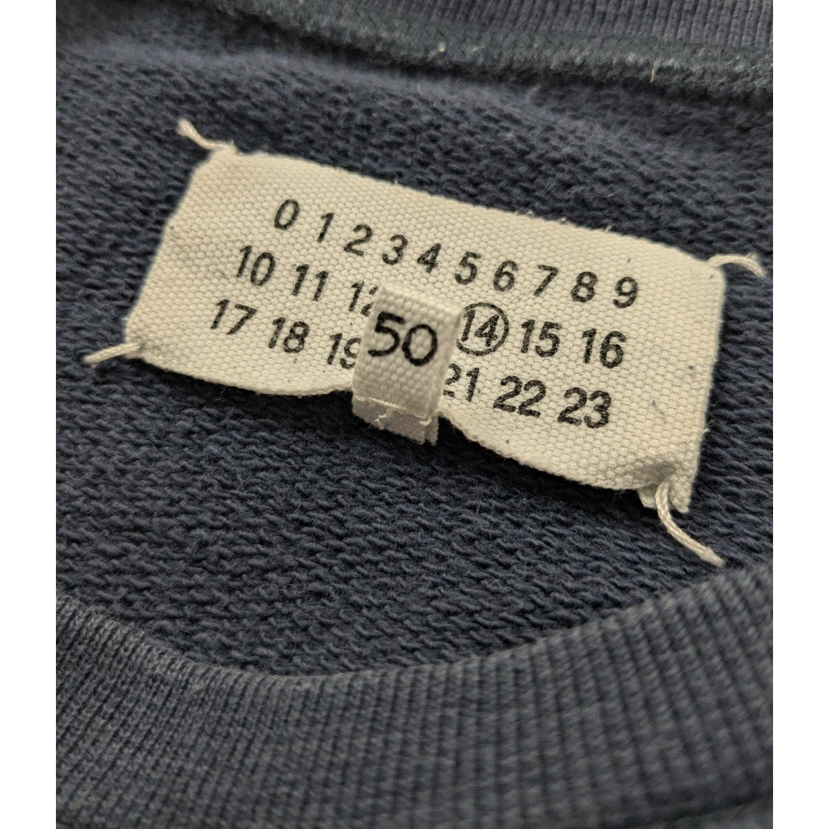 Martin Margiela14 古着・中古 マルタン・マルジェラ14の15AW エルボーパッチクルーネックスウェットです。