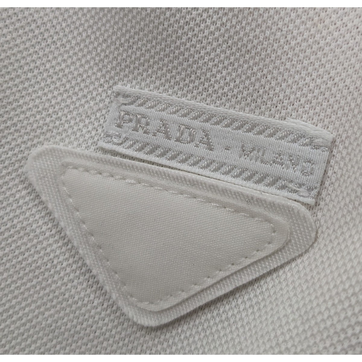 PRADA(プラダ) トライアングルロゴピケロングポロシャツ UJN868