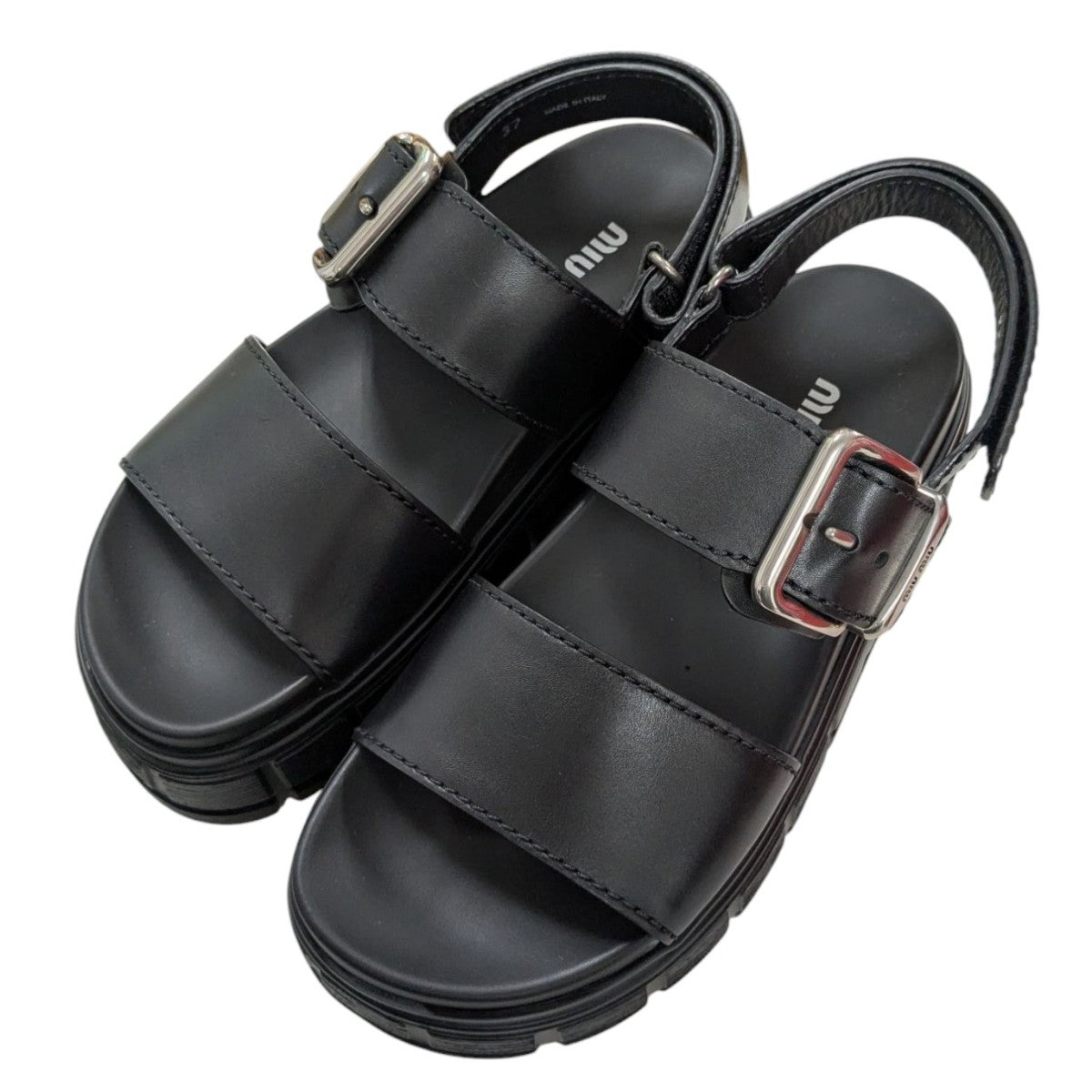 チャンキーネオプレンサンダル