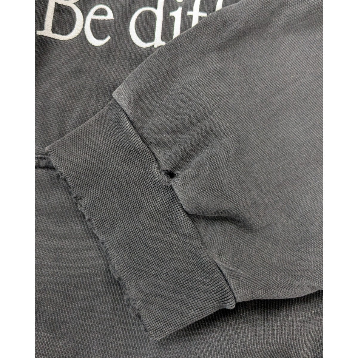 BALENCIAGA Be different デストロイ加工プルオーバーパーカー 古着・中古-4枚目のアイテム画像