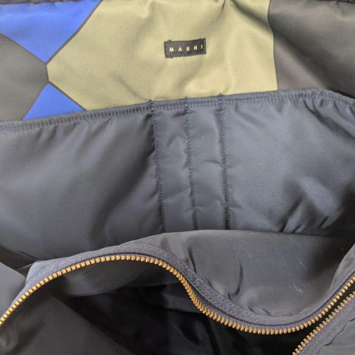 【美品】　MARNI × PORTER ヘルメットバッグ　ブルー系 MARNI×PORTER HELMET BAGヘルメットバッグ ブルー×オリーブ