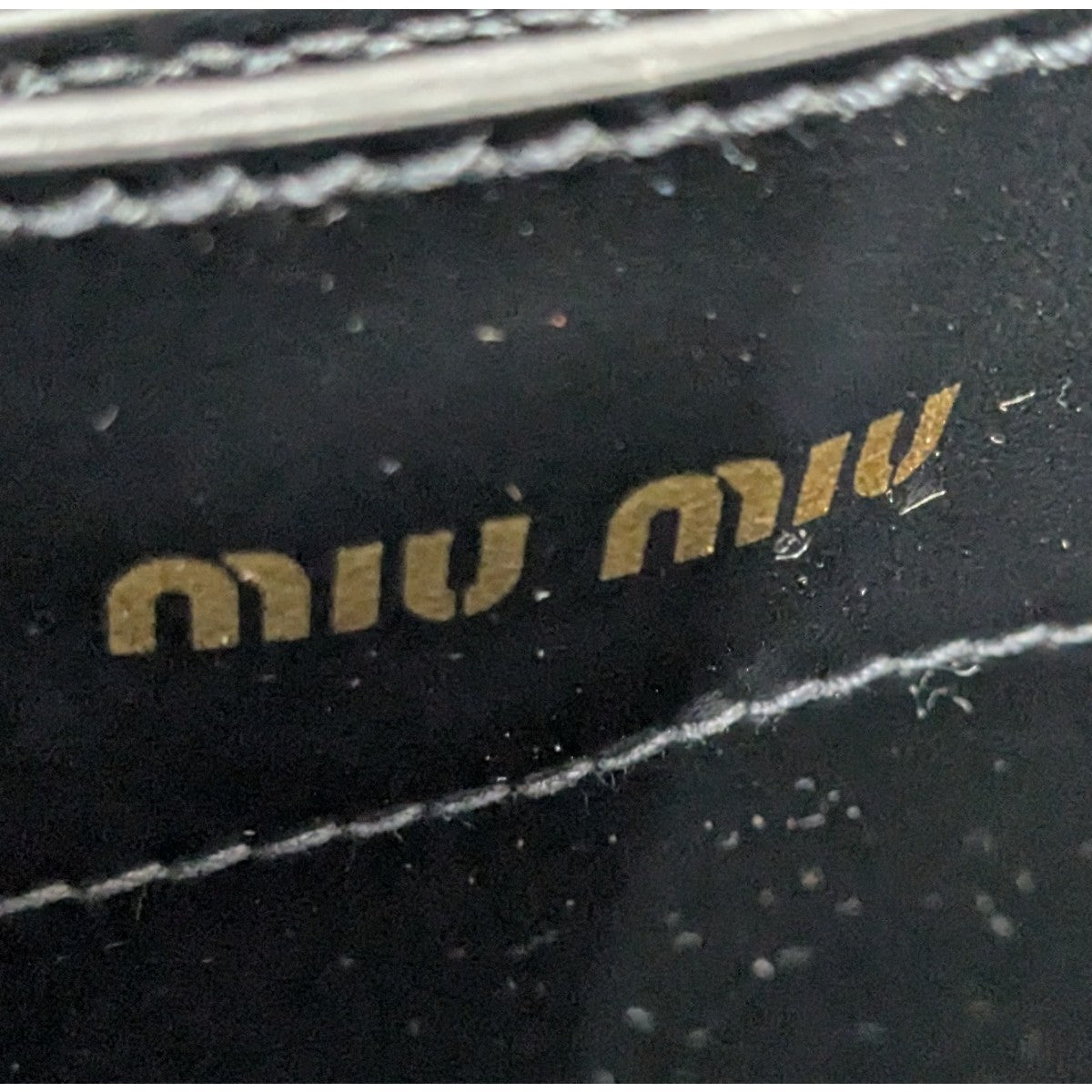 MIU MIU(ミュウミュウ) ラフィアクロシェバケットバッグ 製造