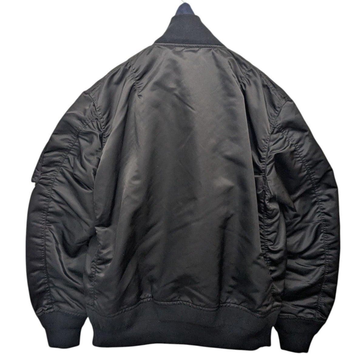 sacai サカイ １度着ただけ 2025年購入　MA1 sacai サカイ 1度着ただけ 2025年購入MA1