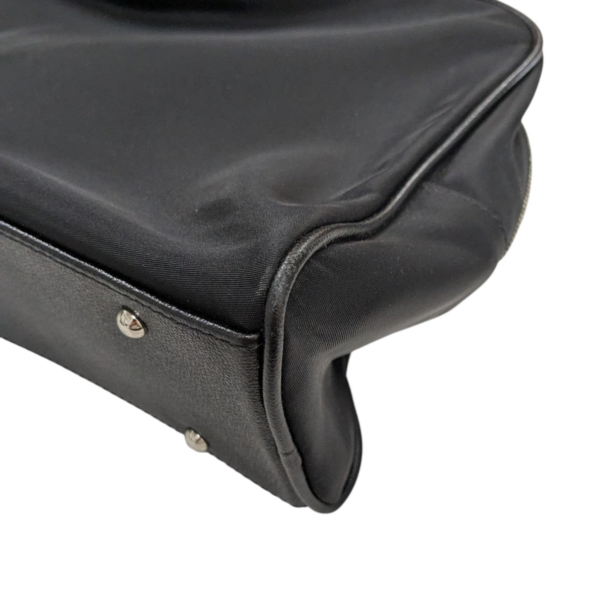 TOUT Y EST(トゥティエ) ハンドバッグ ブラック｜【公式】カインドオル