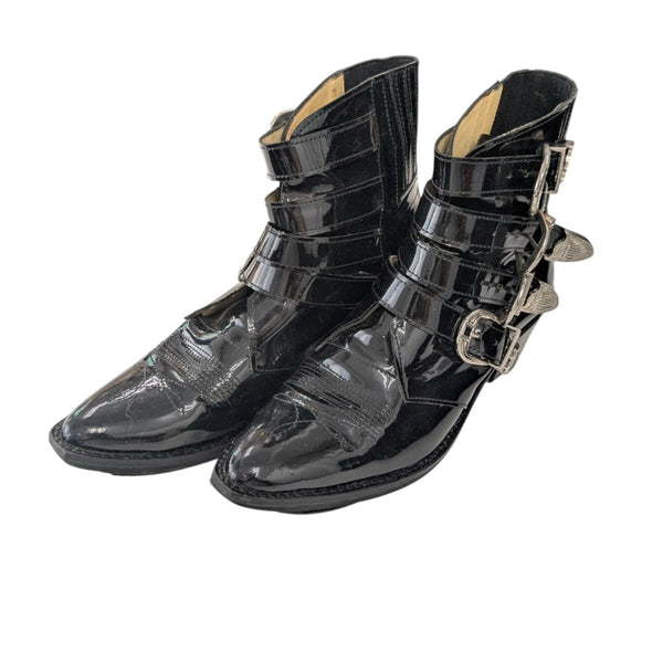 TOGA PULLA(トーガプルラ) メタルバックル サイドゴアブーツ ブラック