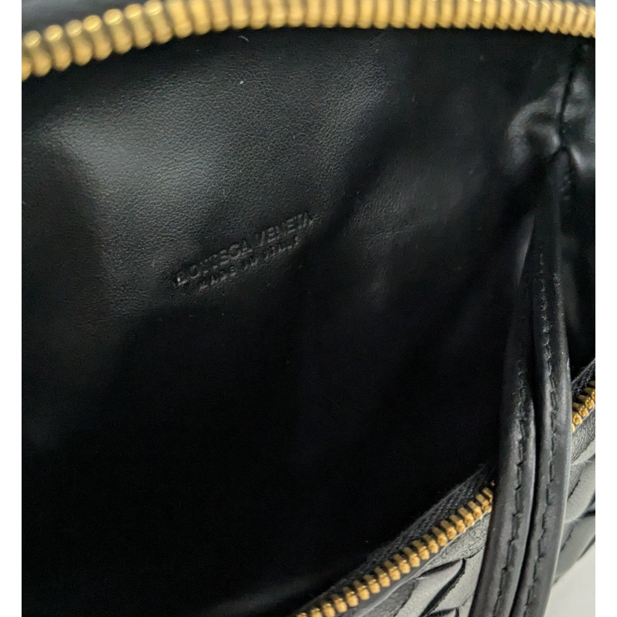 BOTTEGA VENETA(ボッテガヴェネタ) イントレチャートクロスボディ