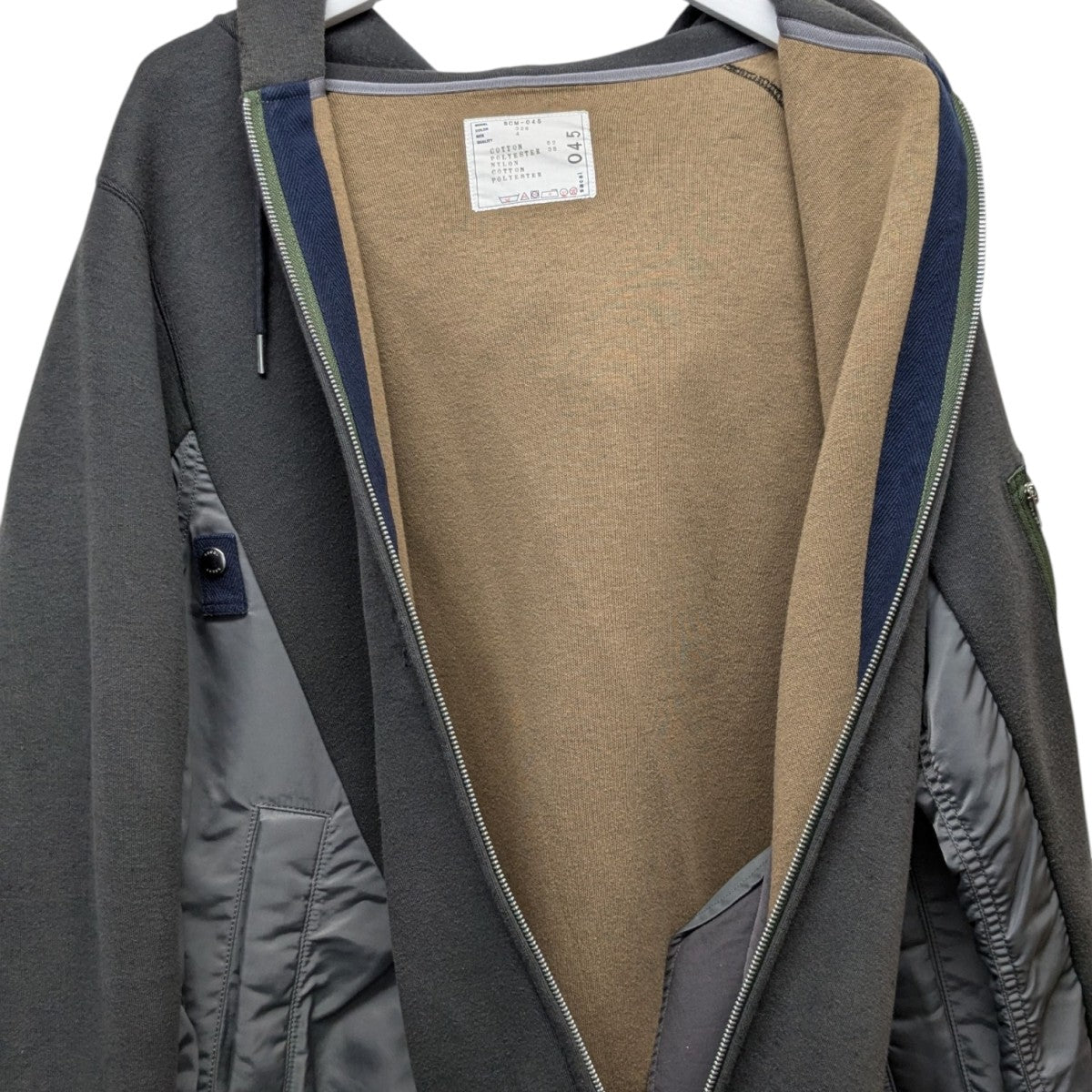 サカイ　パーカー sacai(サカイ) Sponge Sweat x MA-1 HoodieMA-1ZIP UPパーカーSCM-045