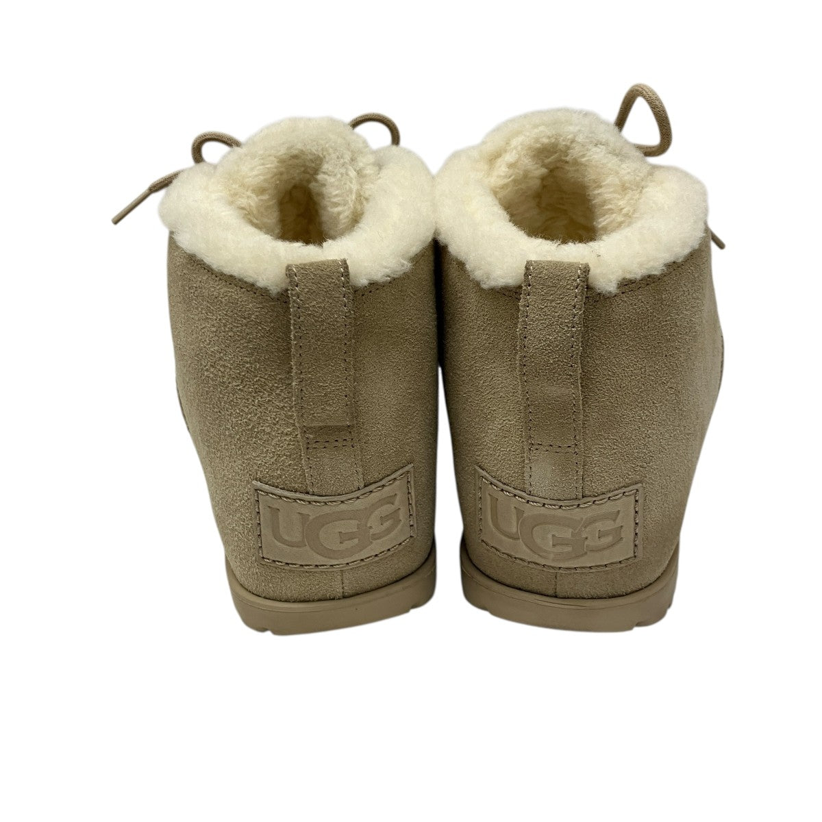 UGG ベージュ ムートンブーツ 37 中古・古着通販】UGG (アグ) ムートンブーツ ベージュ サイズ:25cm
