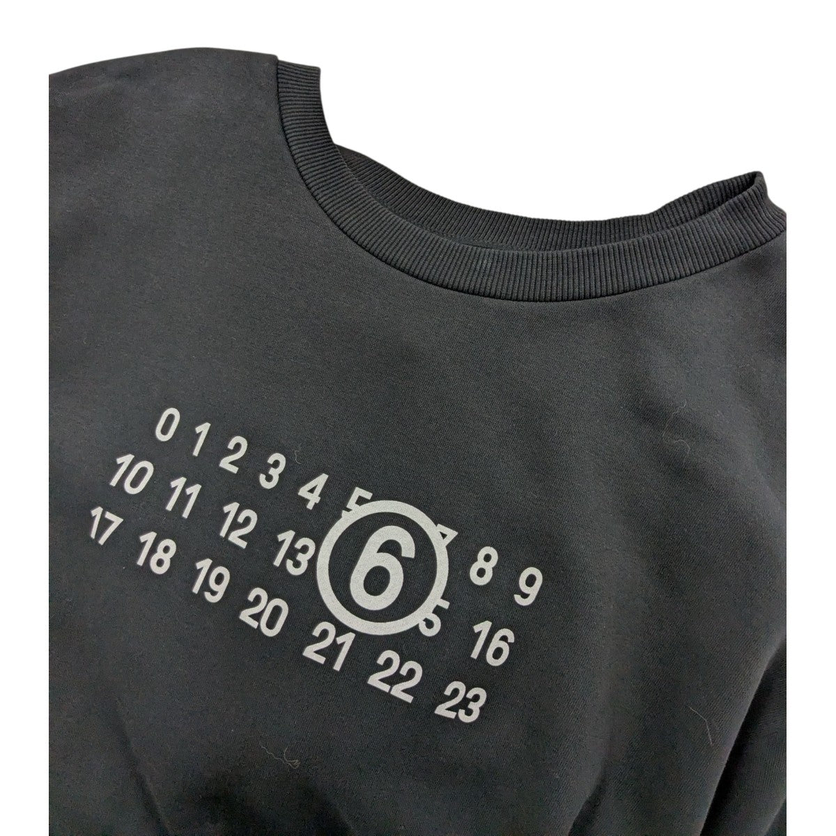 23AW「Numeric Print Layered Hoodie」ロゴプリントレイヤードパーカー