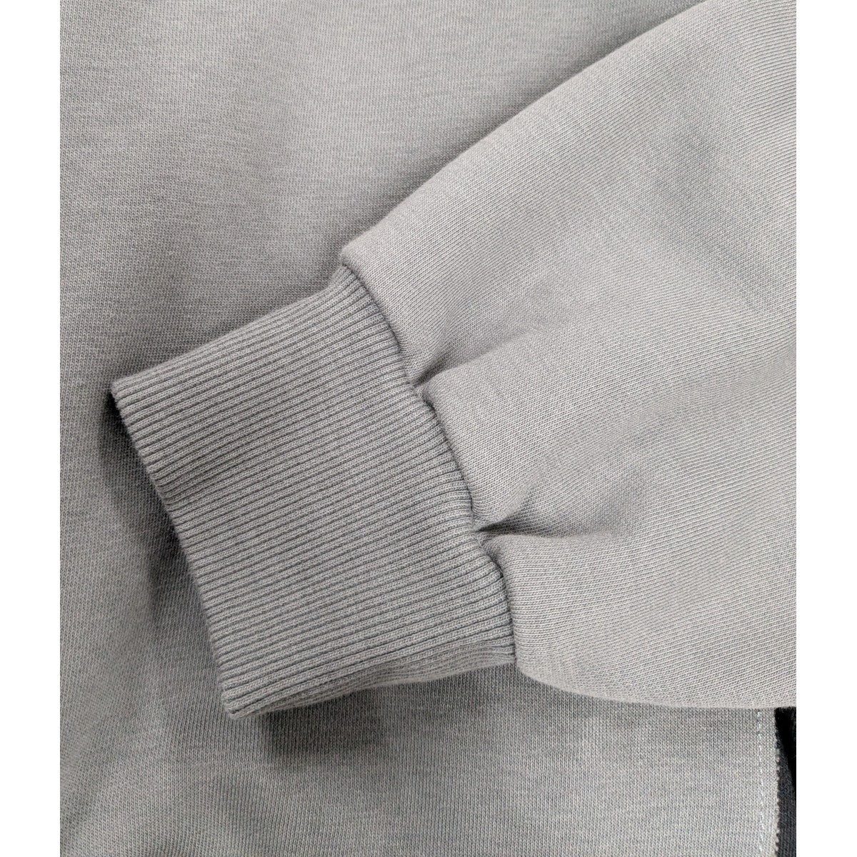 23AW「Numeric Print Layered Hoodie」ロゴプリントレイヤードパーカー