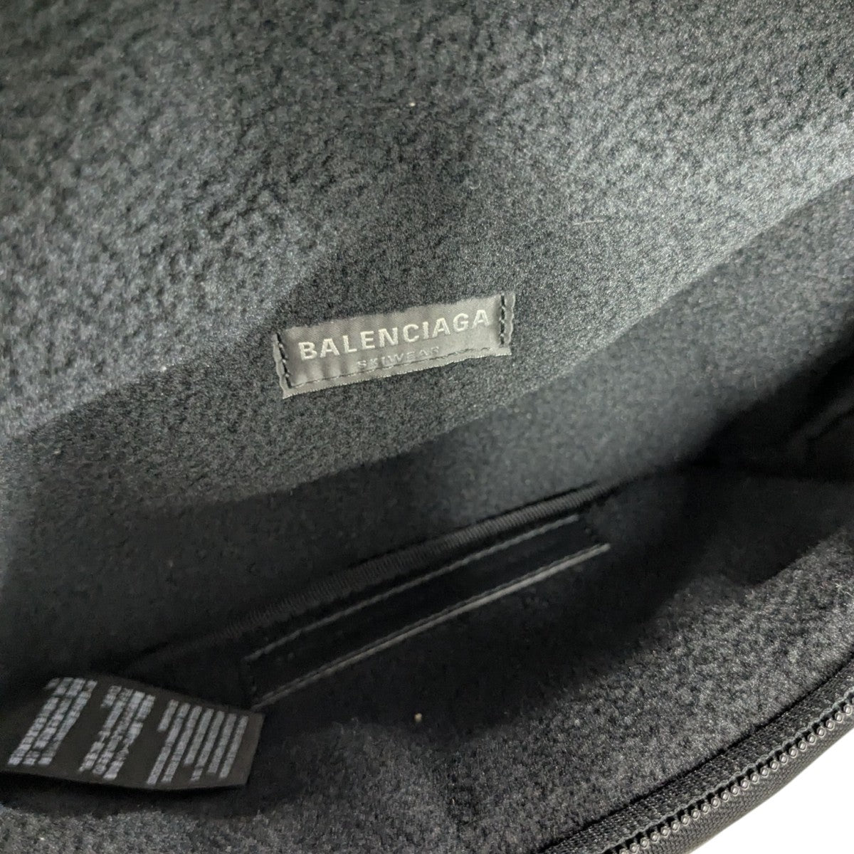 BALENCIAGA SKIWEARベルトバッグ770881 古着・中古-5枚目のアイテム画像
