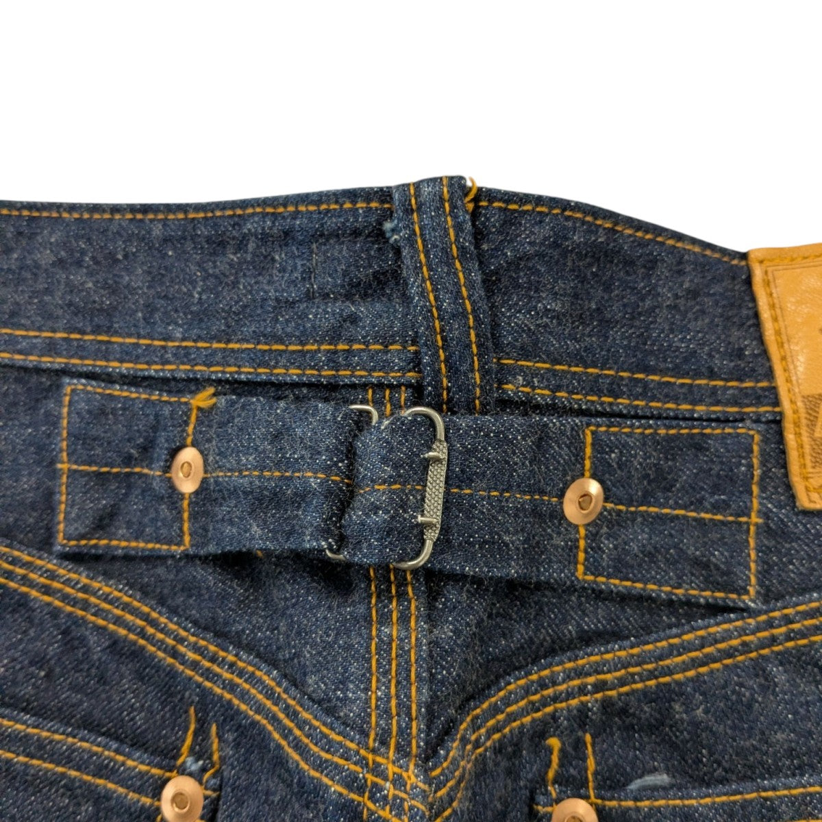 LOT161シンチバック付デニムパンツ