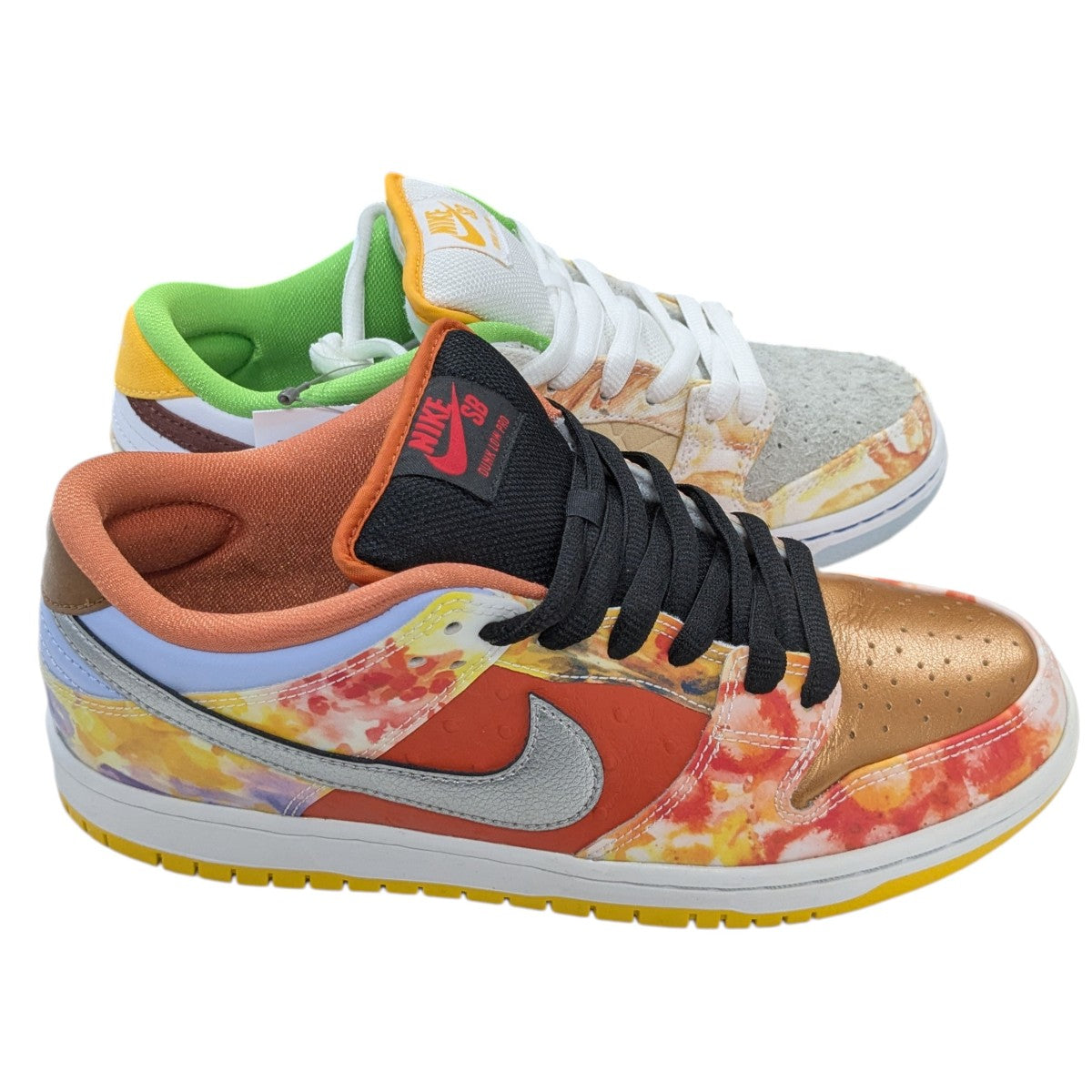 「DUNK LOW Street Hawker」スニーカー