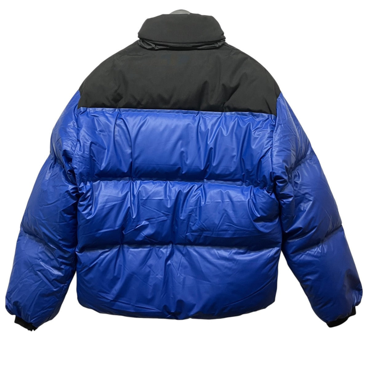 PRADA ダウンジャケットSGX257 古着・中古-2枚目のアイテム画像