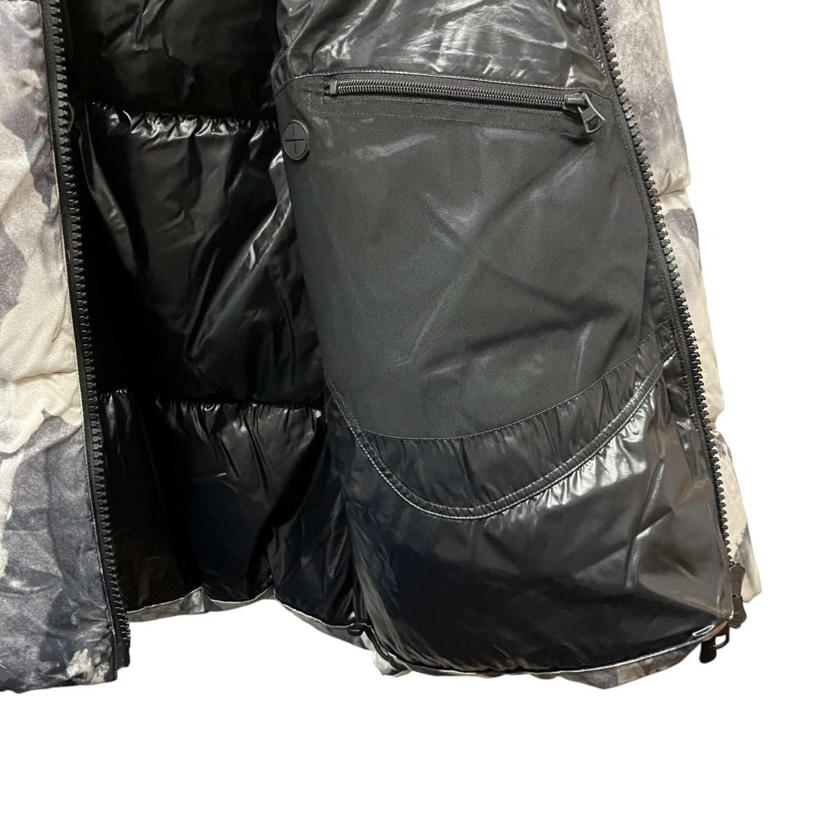 BURBERRY 転写プリントダウンジャケット8024027 古着・中古-6枚目のアイテム画像