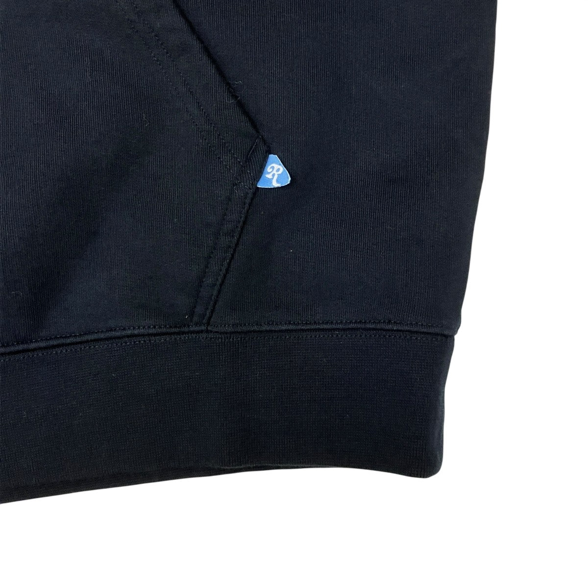 HOODED SWEAT BF刺しゅうプルオーバーパーカー