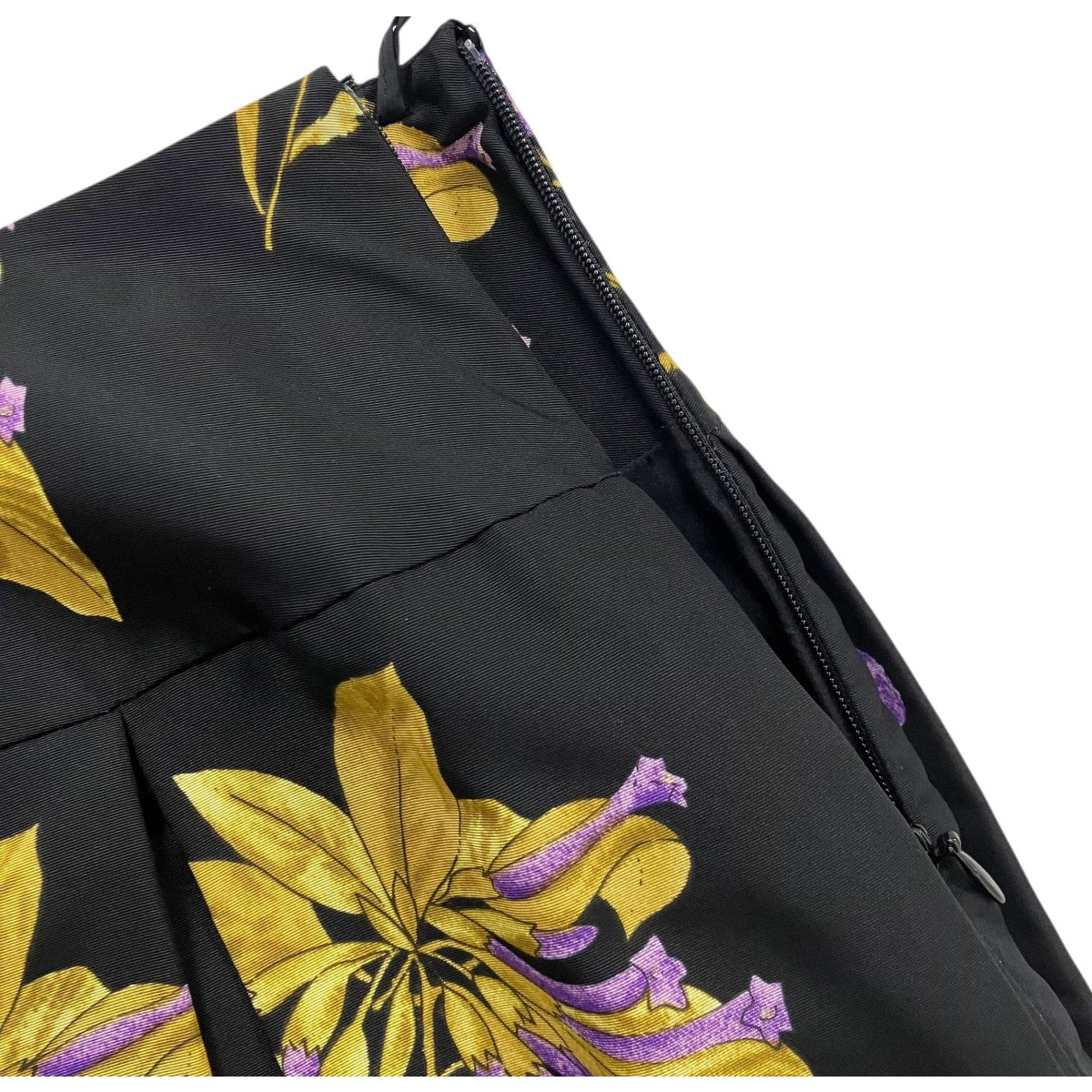 PRADA フラワープリントスカート 古着・中古-3枚目のアイテム画像