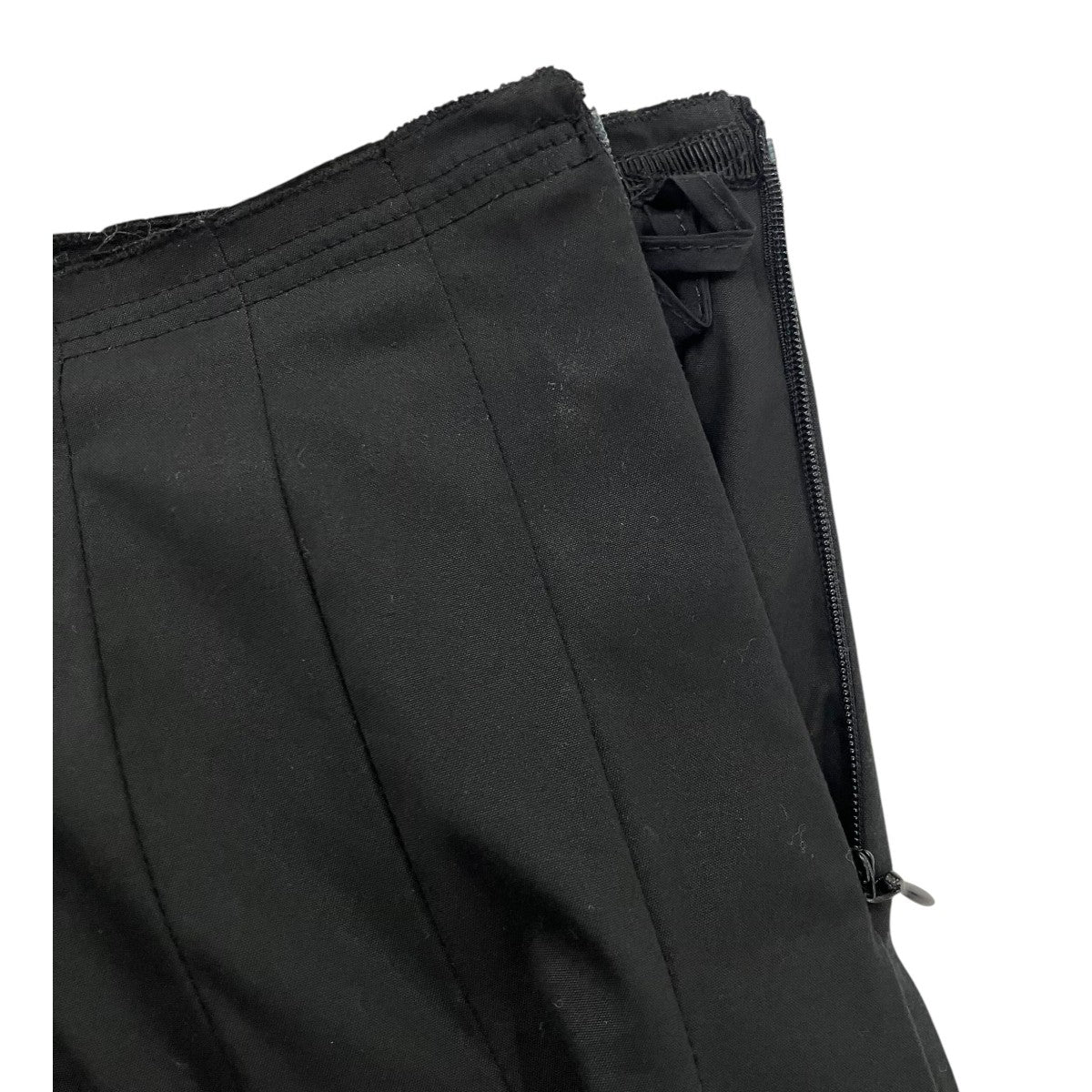 プリーツスカート