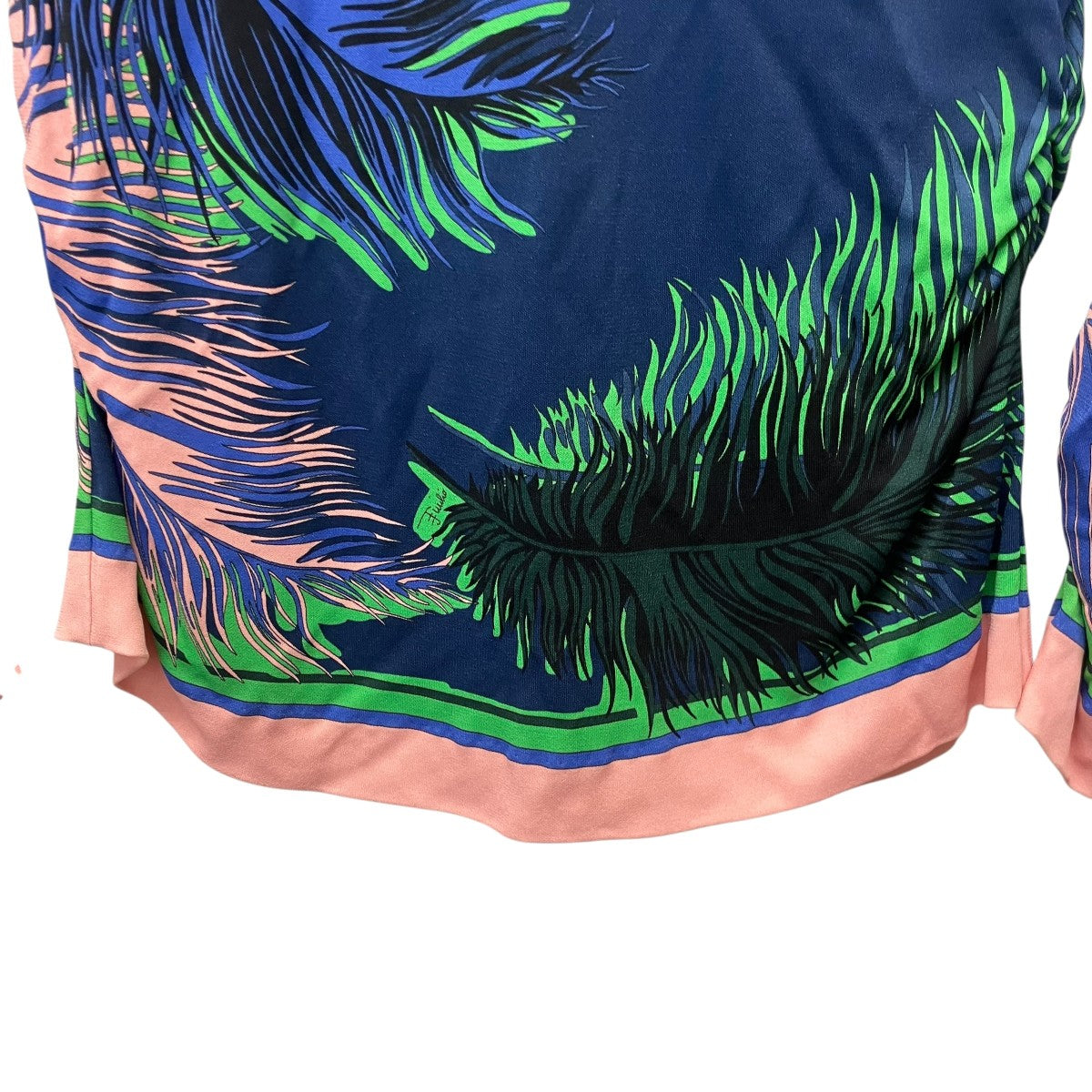 Emilio Pucci 総柄プルオーバートップス66RN49 古着・中古-4枚目のアイテム画像